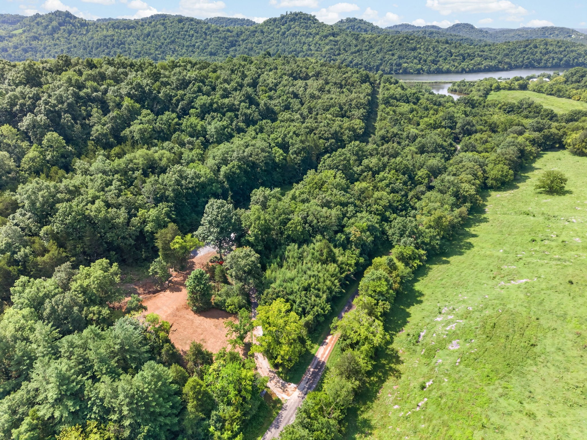384 Huff Hollow Rd Property Photo 1