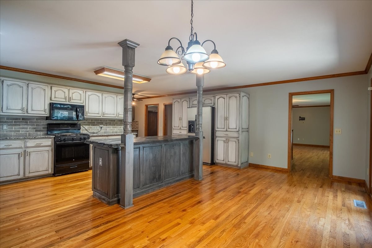 11 Ashley Ct