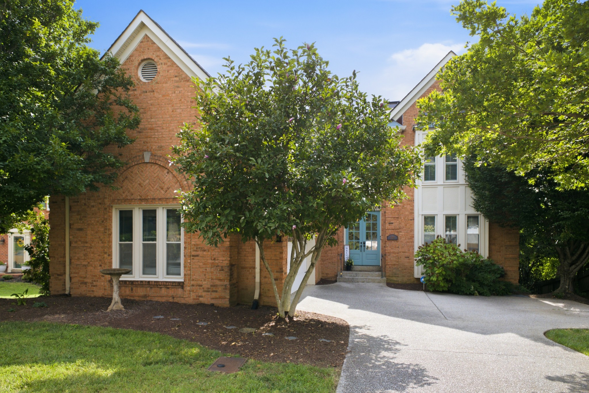 324 Fielding Crst Property Photo 1