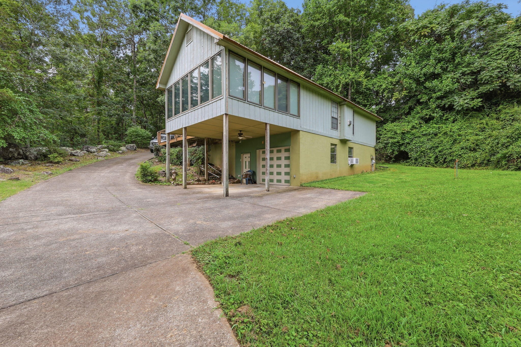 494 Forest Drive Property Photo 7
