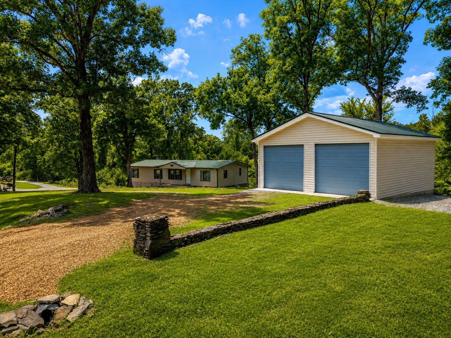 33 Lower Roans Creek Rd Property Photo 1