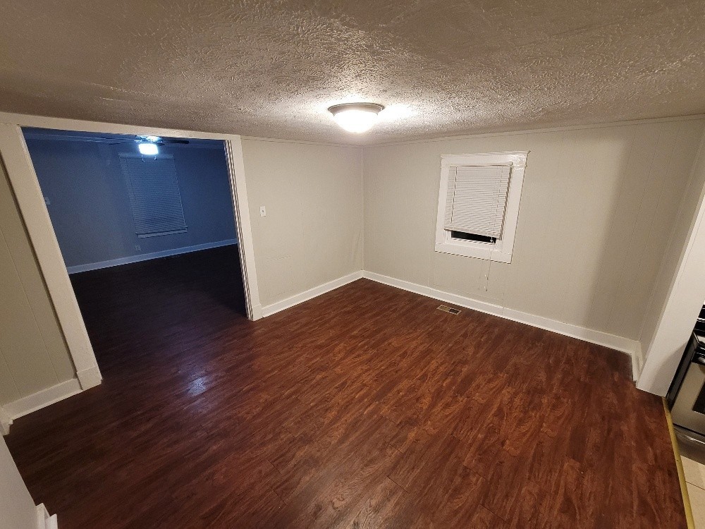 657 James Ave Property Photo 10