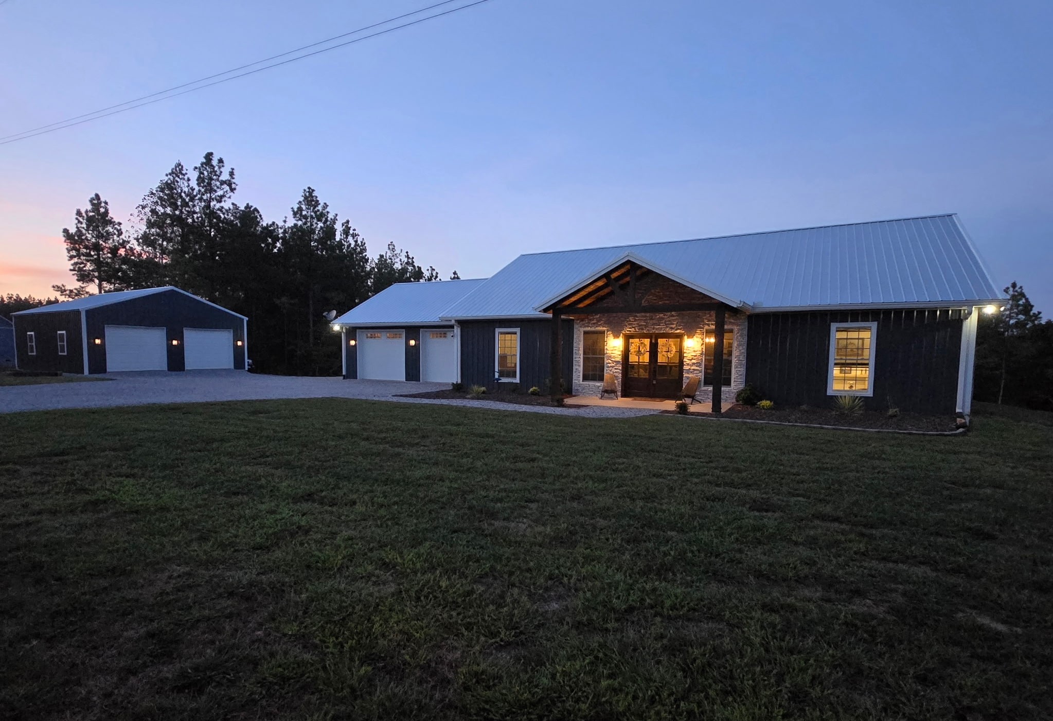 3931 Hwy 231 Property Photo 1
