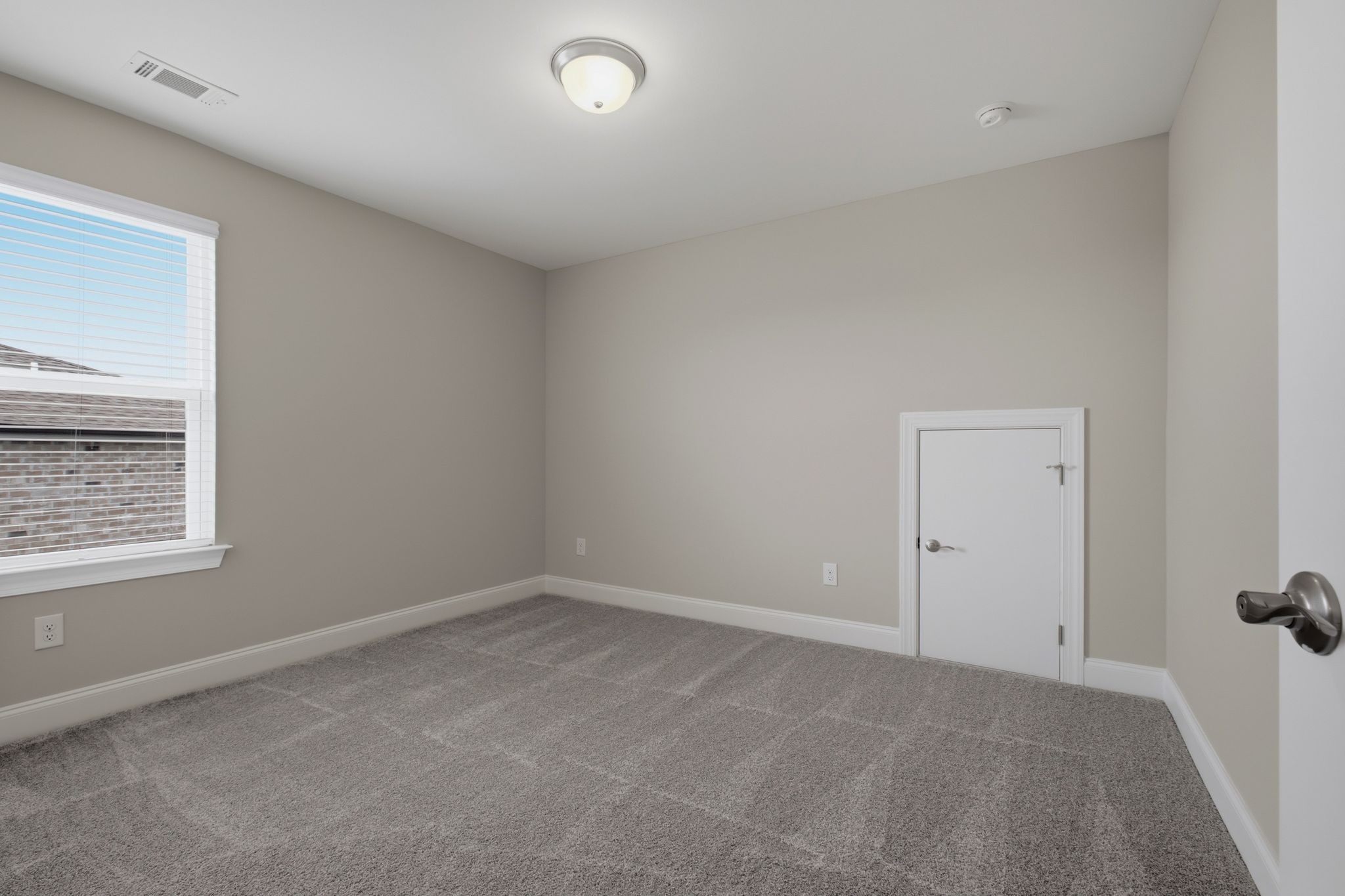 335 Collier Rd Property Photo 31