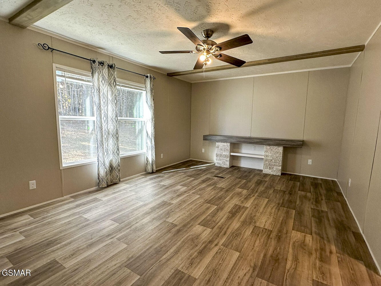350 Bungalow Drive Property Photo 9