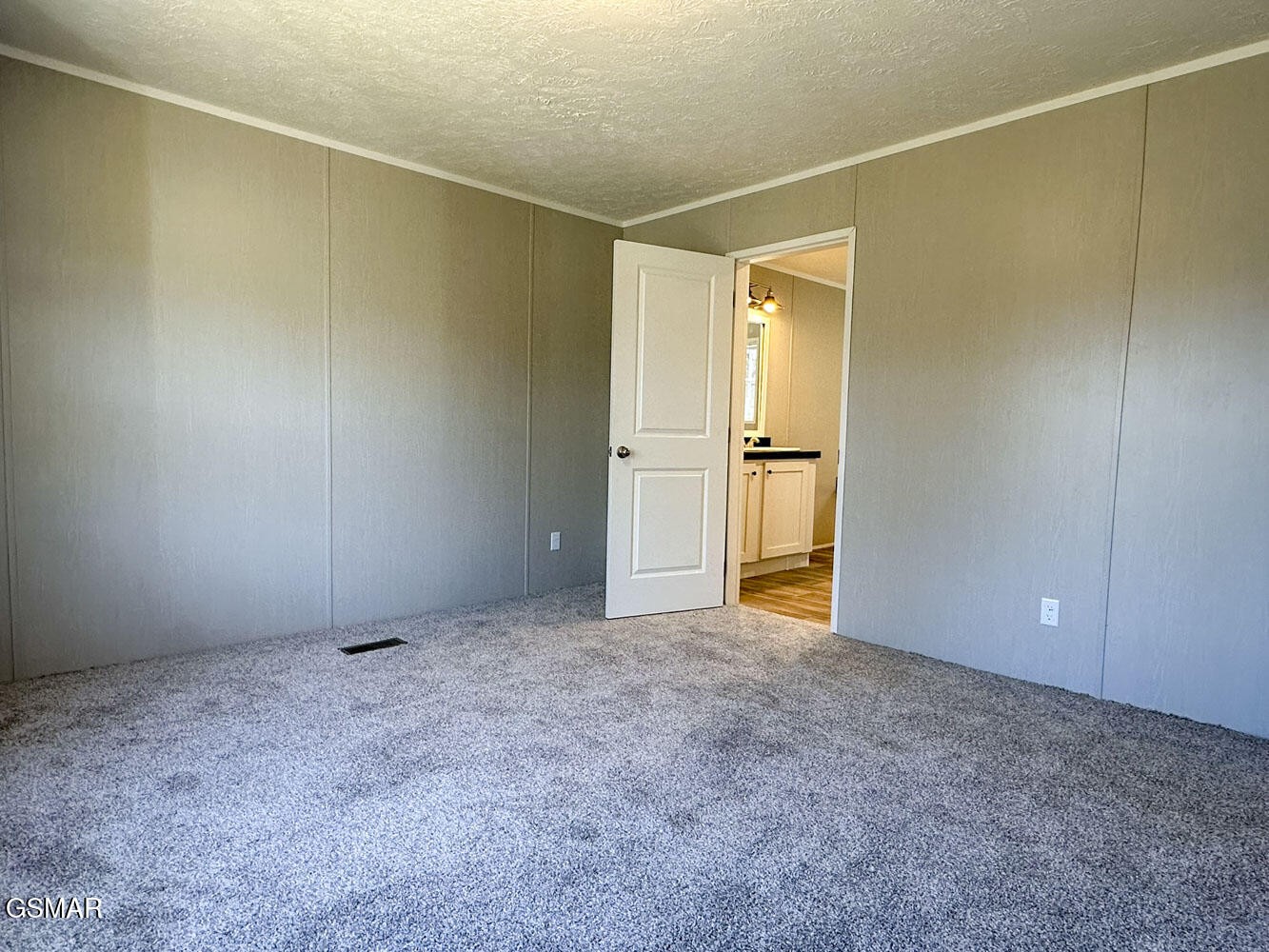 350 Bungalow Drive Property Photo 13