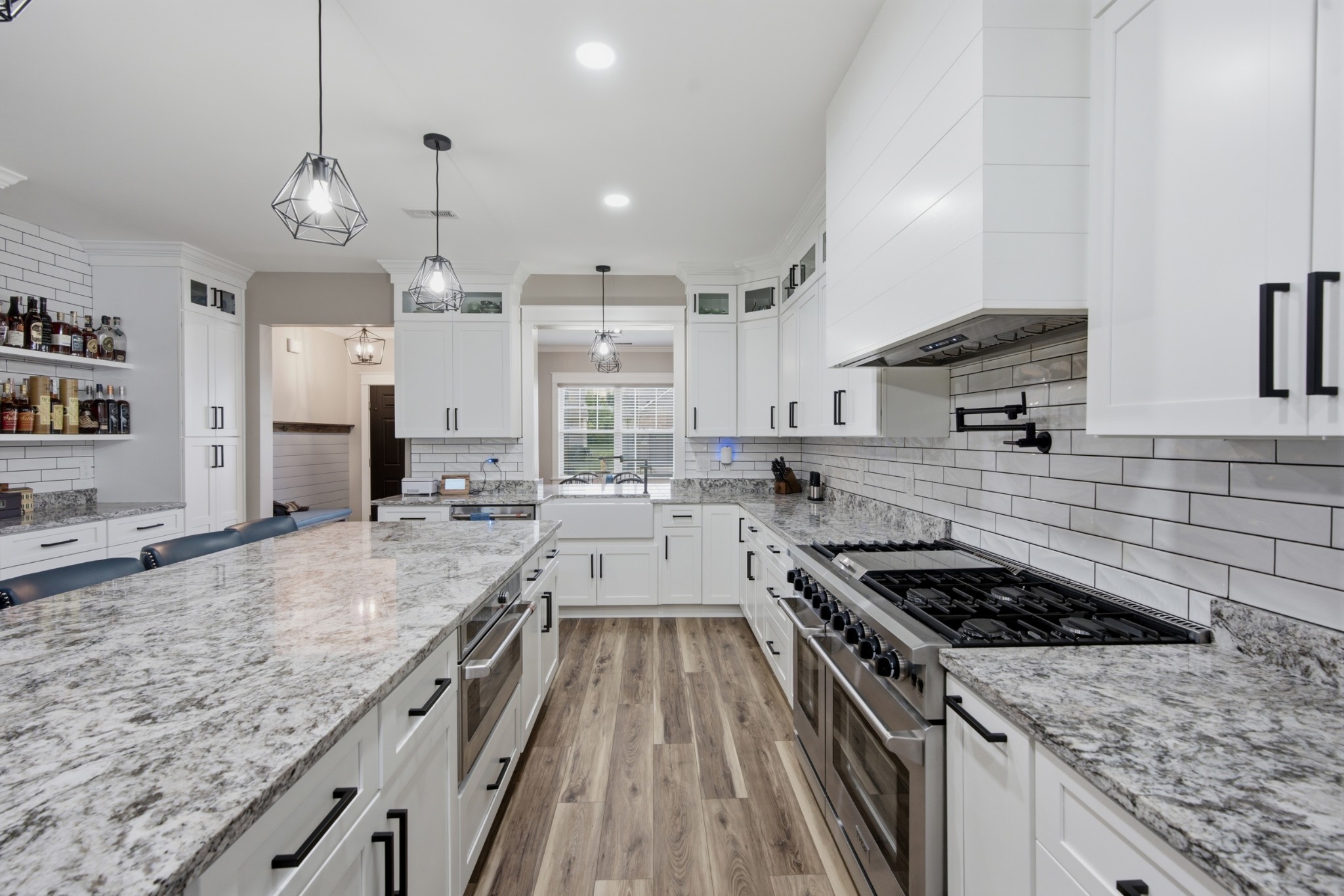 2130 Houston Bnd Property Photo 1
