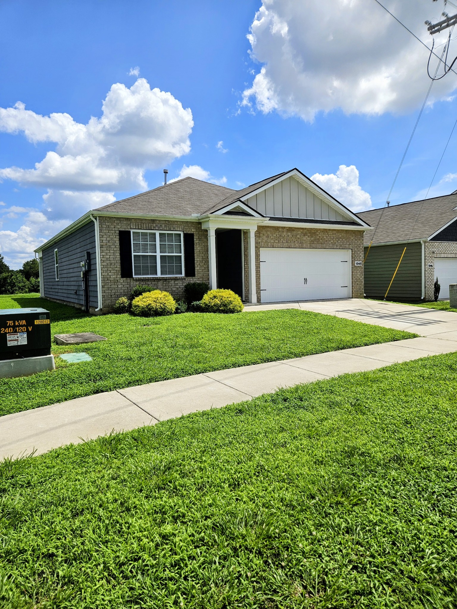 5048 Hunters Village Dr, E Property Photo 1