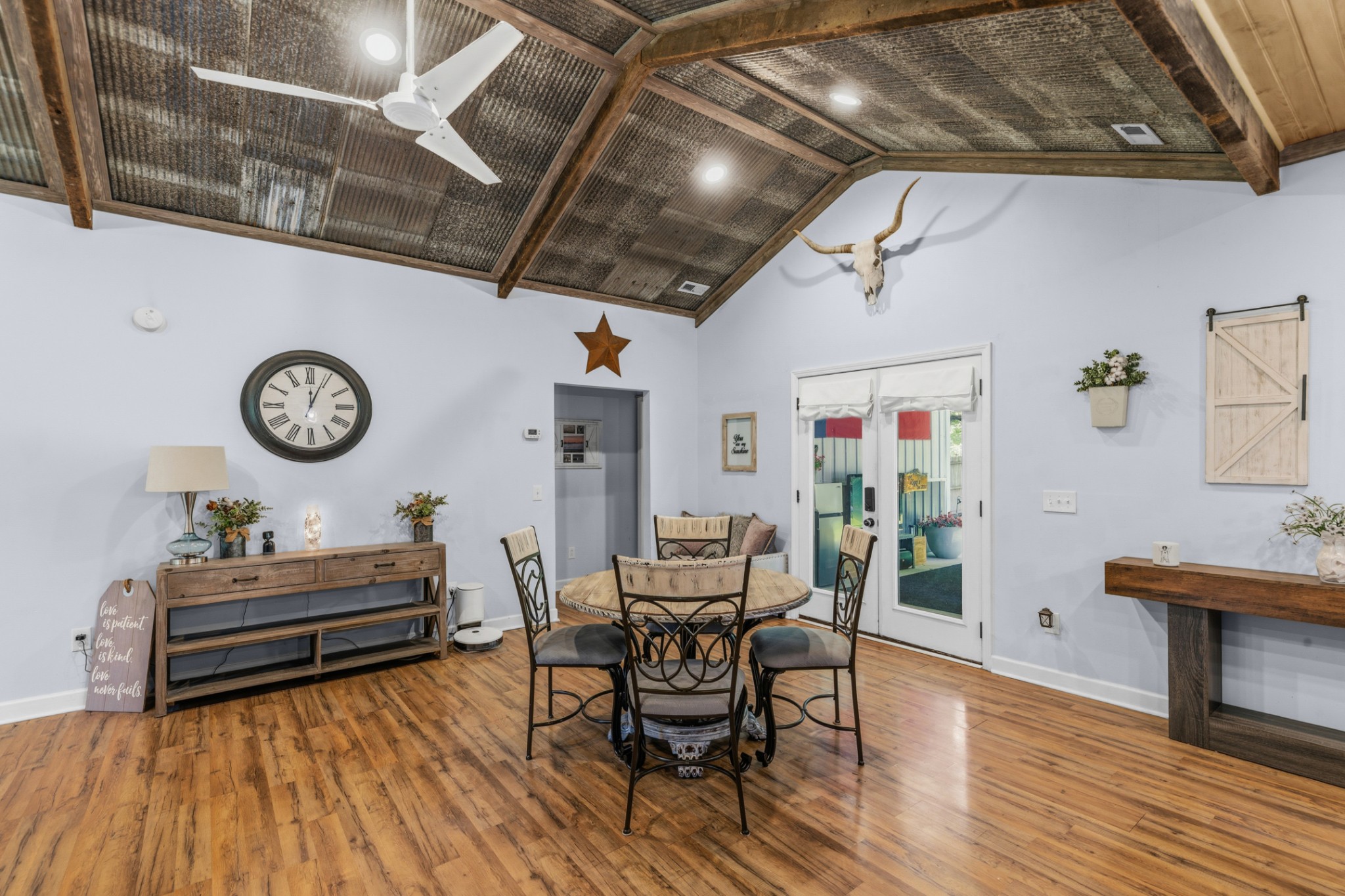 1240 Sumac Rd Property Photo 15