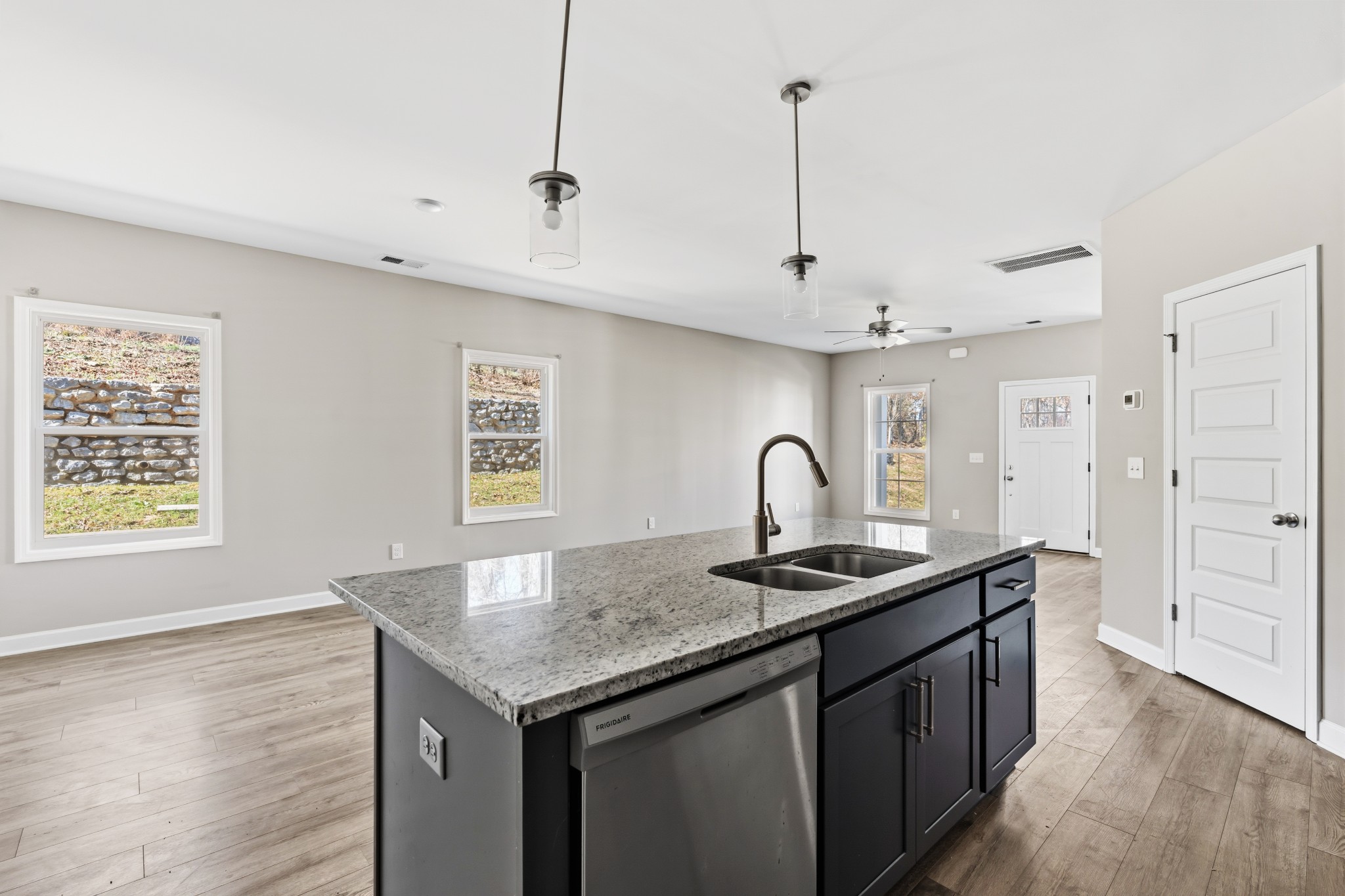 1727 Fenway Loop Property Photo 14