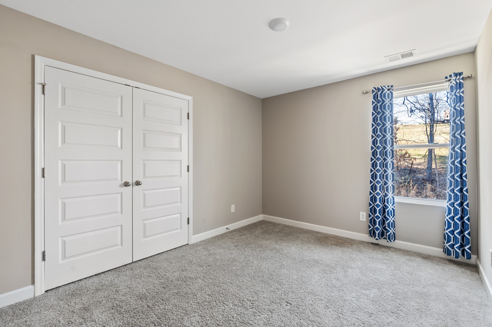 1727 Fenway Loop Property Photo 22
