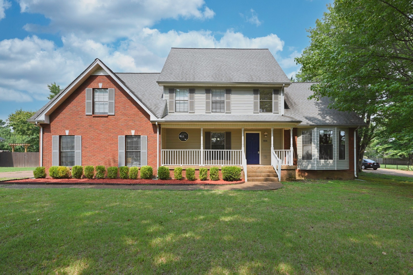 104 Spicer Ct Property Photo 1