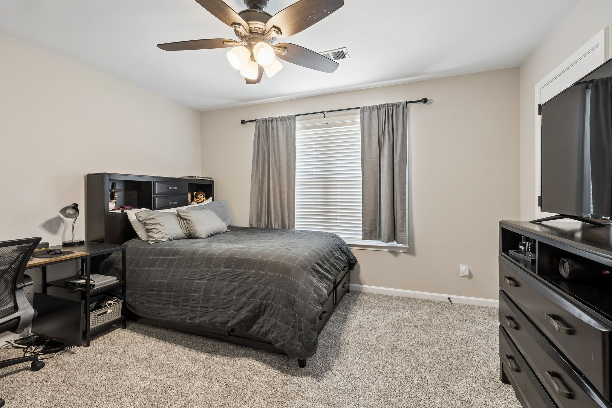505 Falkirk Ct Property Photo 37
