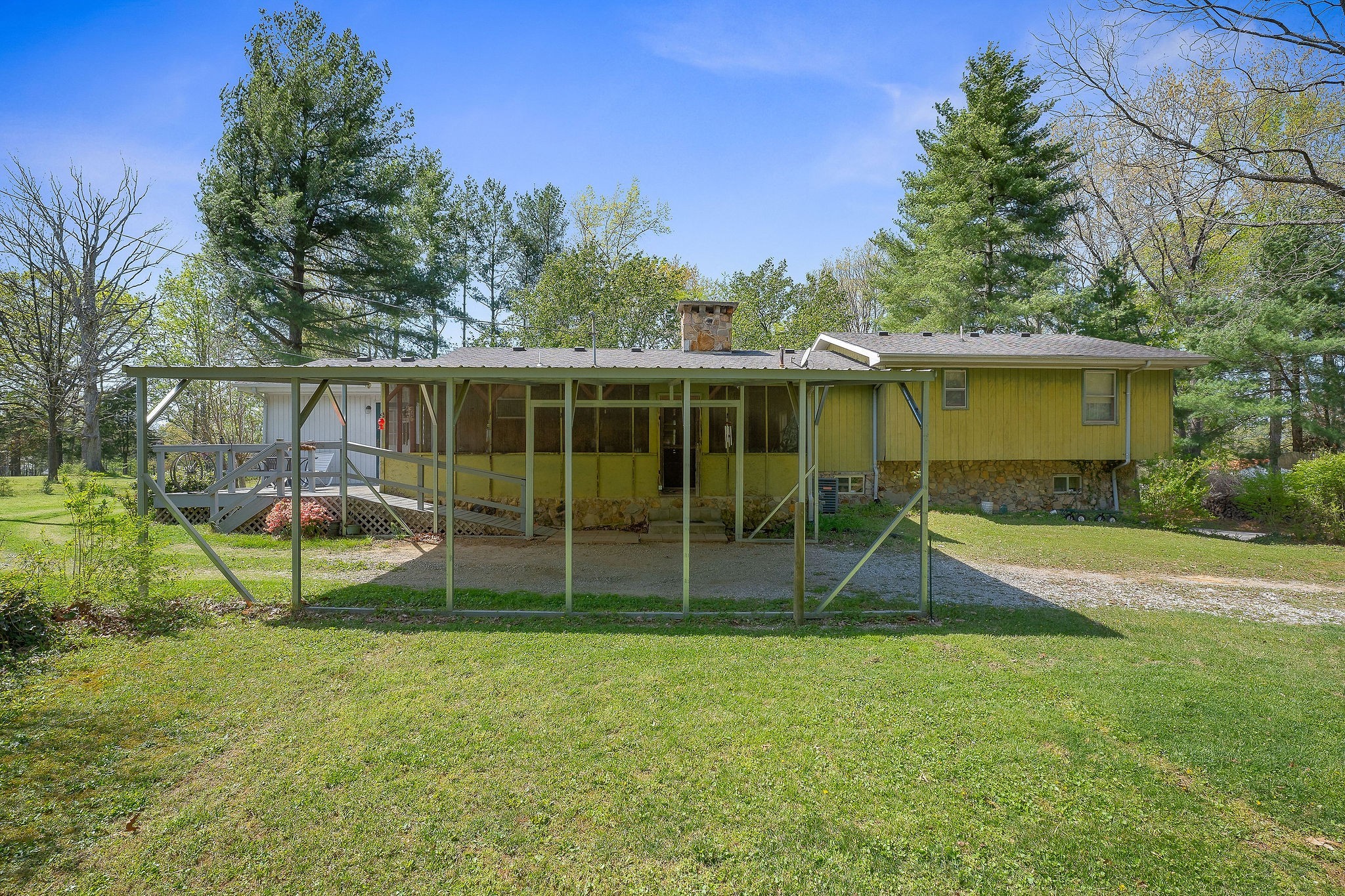 10157 Manchester Hwy Property Photo 37