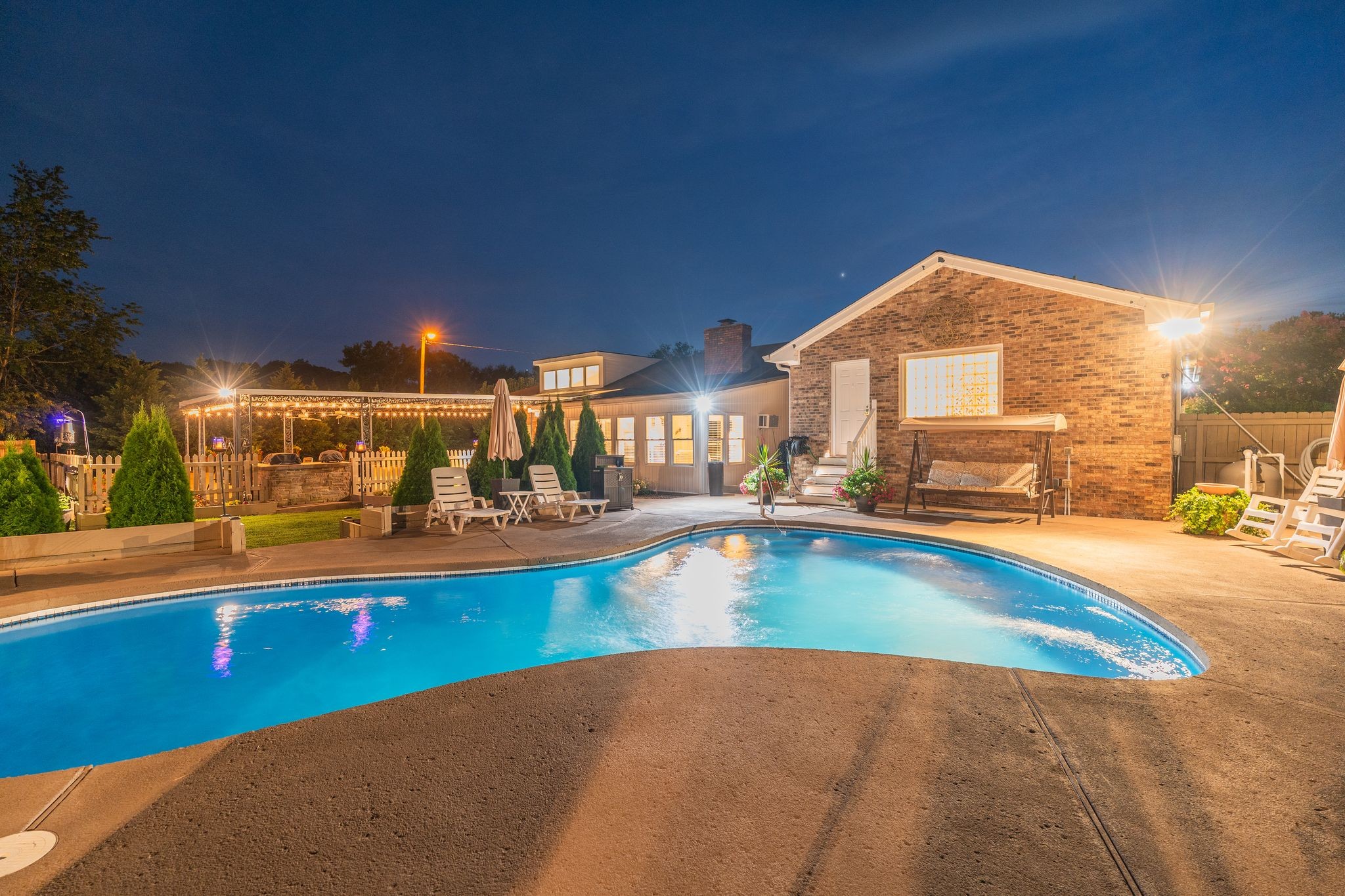 8105 Westhaven Dr Property Photo 4