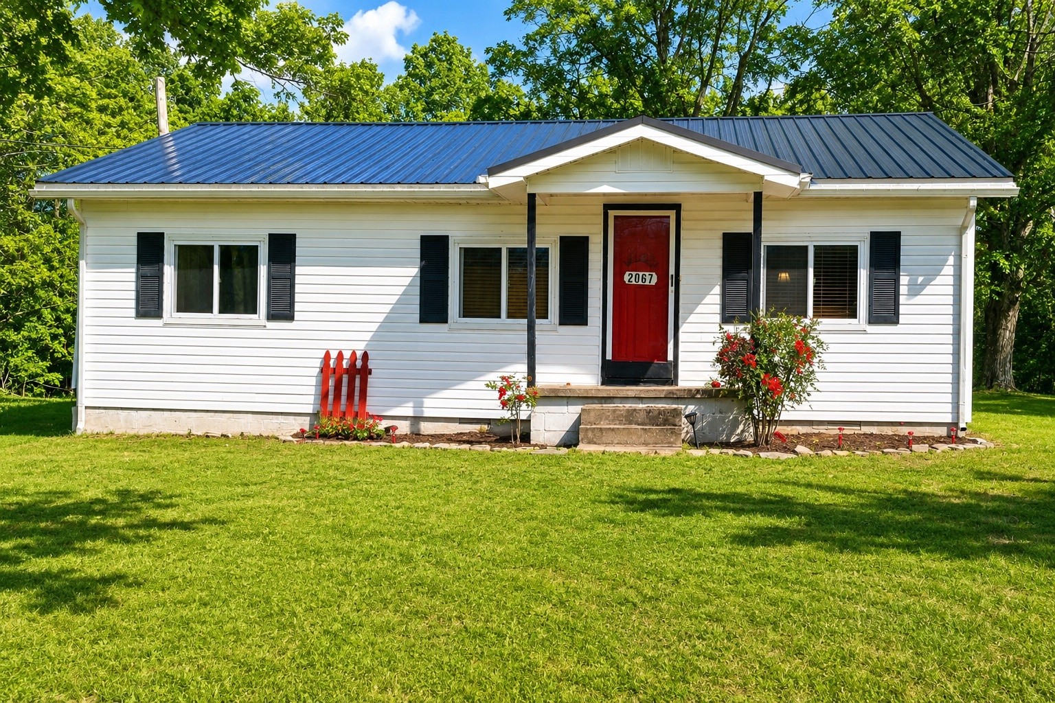 2067 Oak Grove Rd Property Photo 1