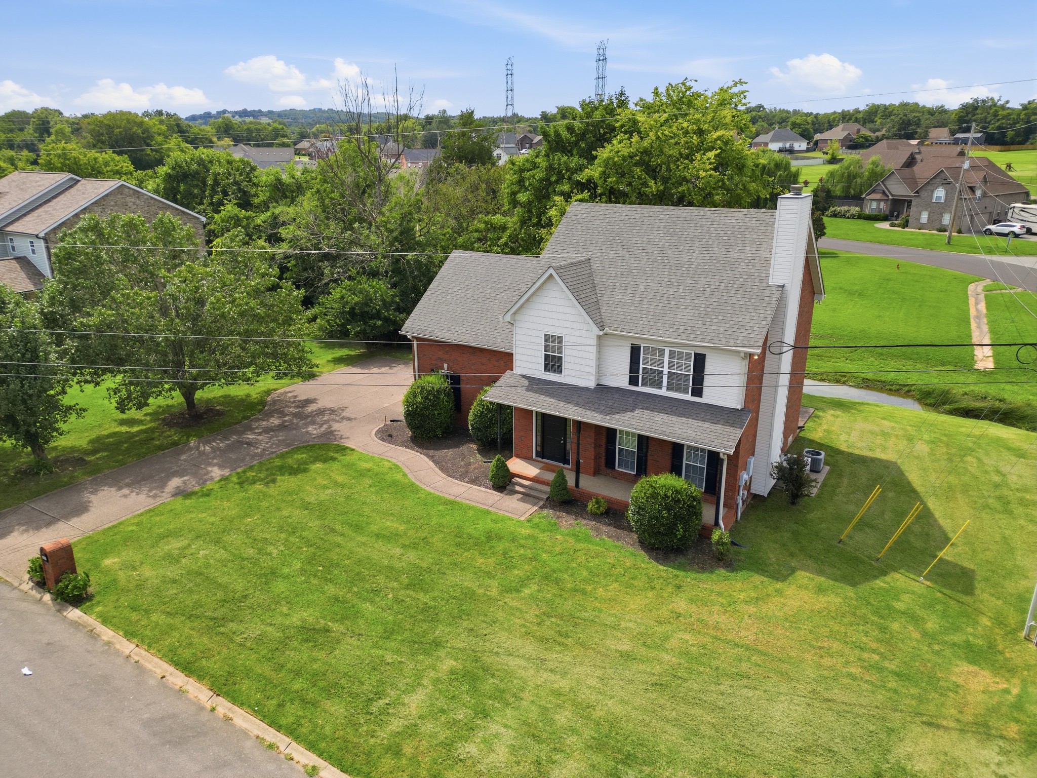 302 Twelve Oaks Ln