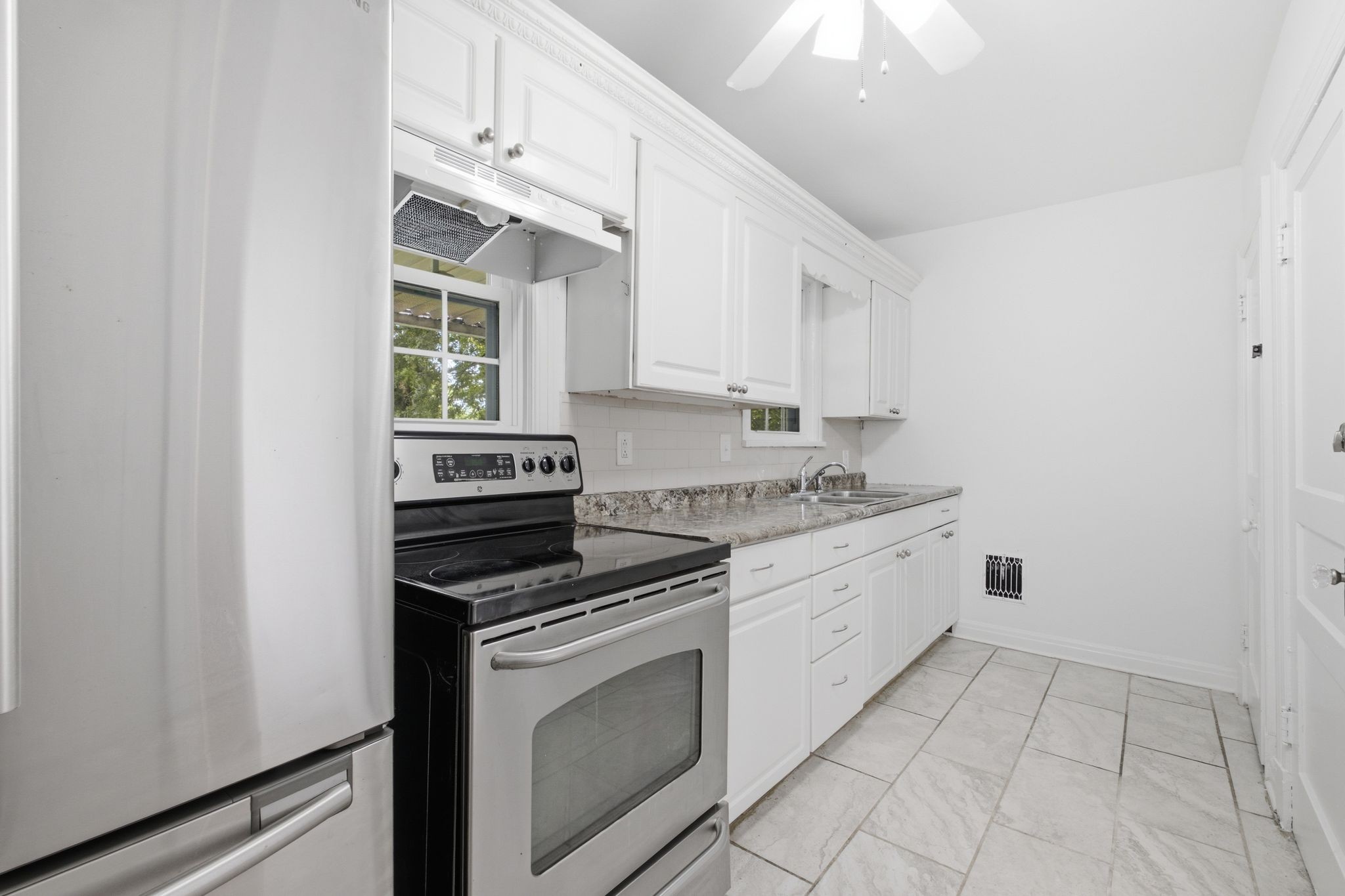 944 Mcferrin Ave Property Photo 11