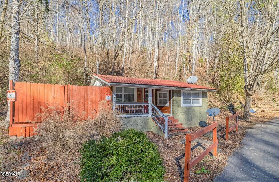 4351 Manis Hollow Road Property Photo 1