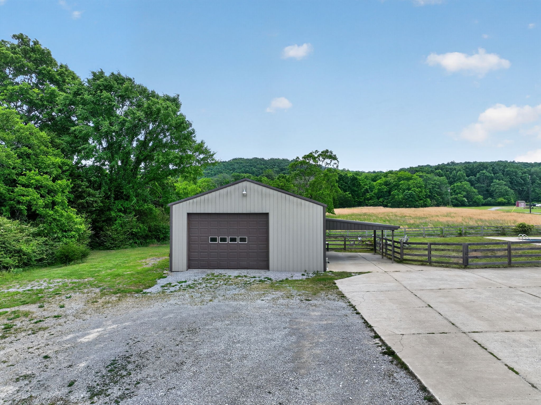 2130 Stewart Creek Rd Property Photo 4