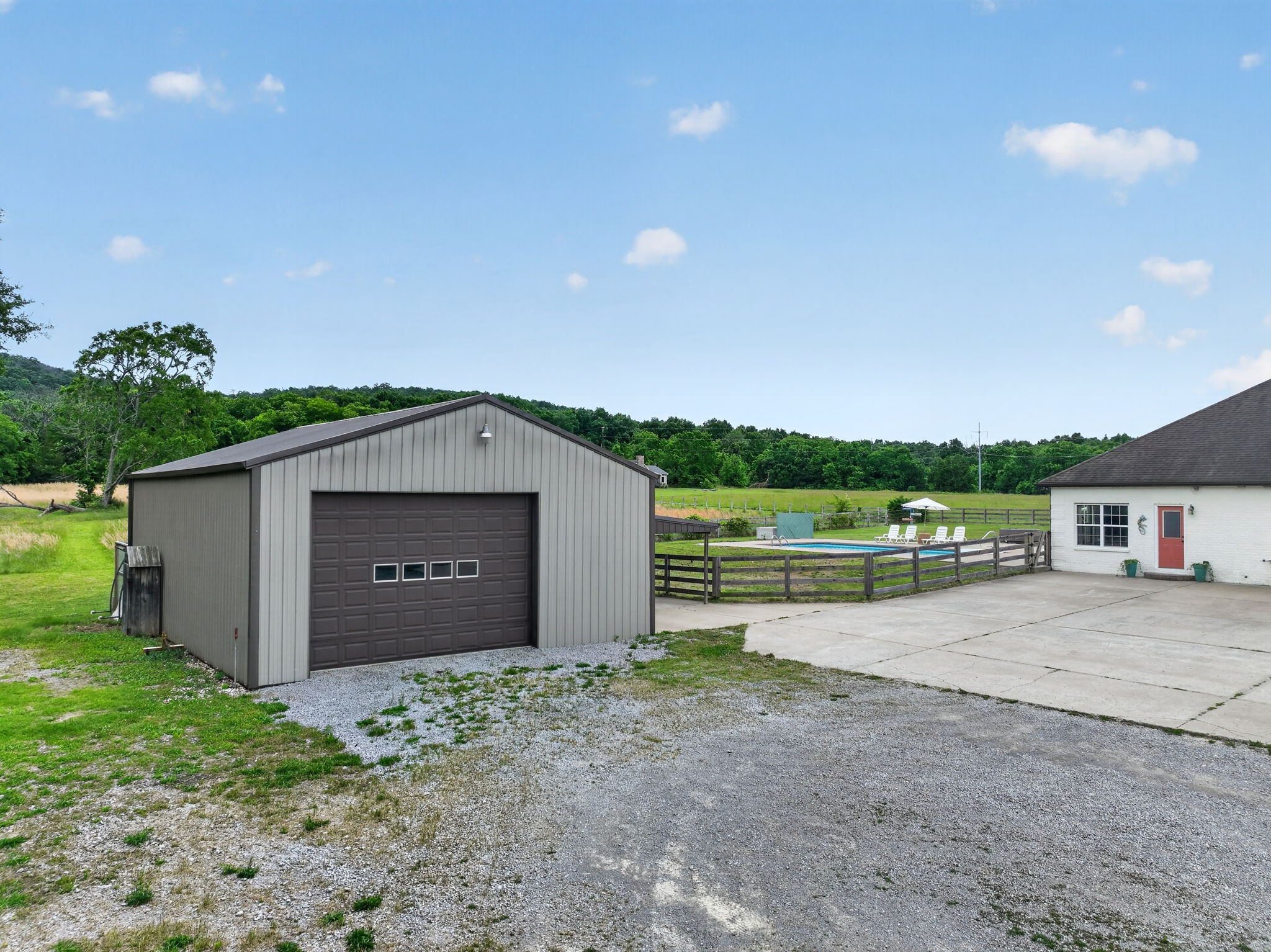 2130 Stewart Creek Rd Property Photo 5