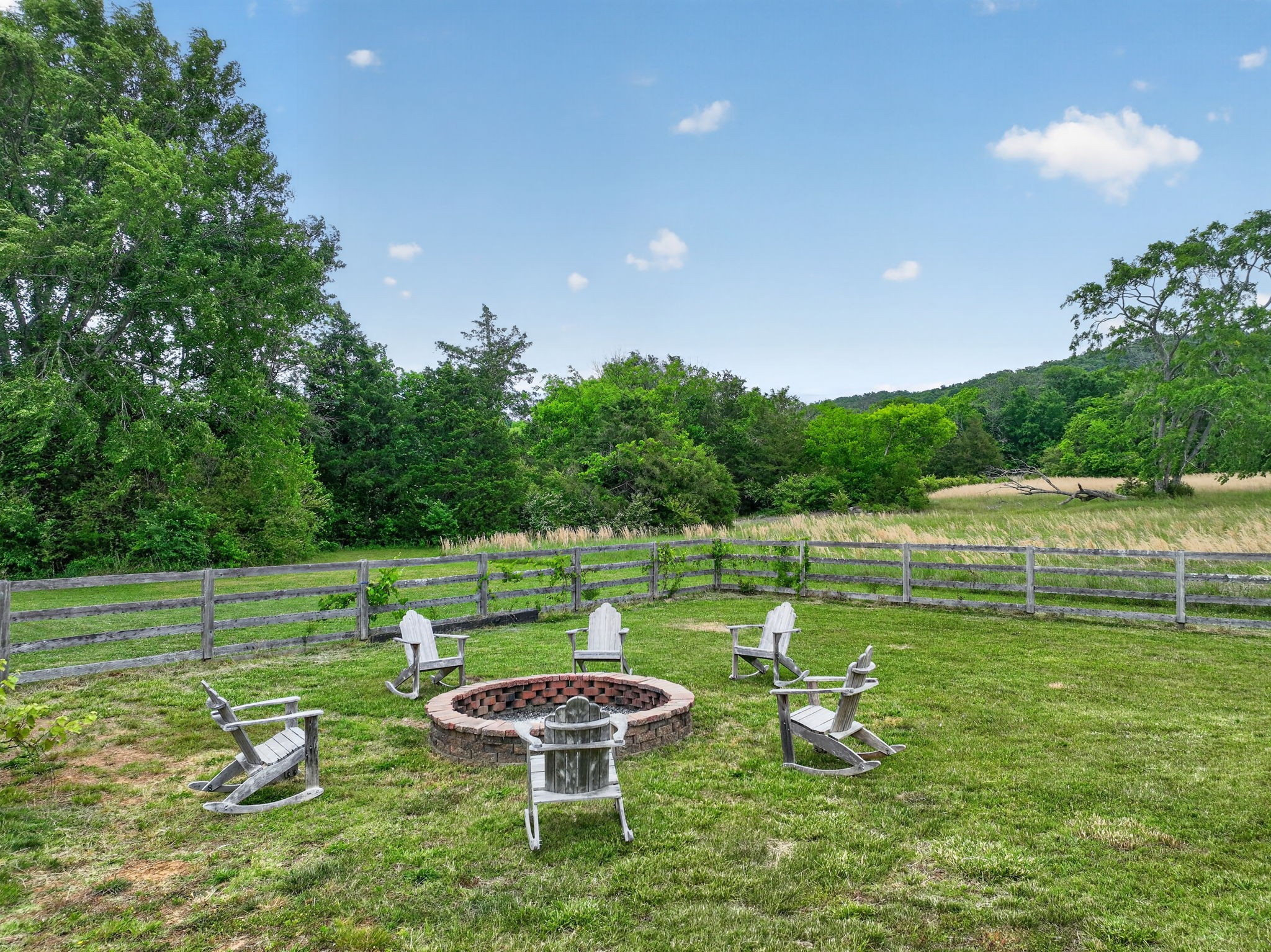 2130 Stewart Creek Rd Property Photo 6