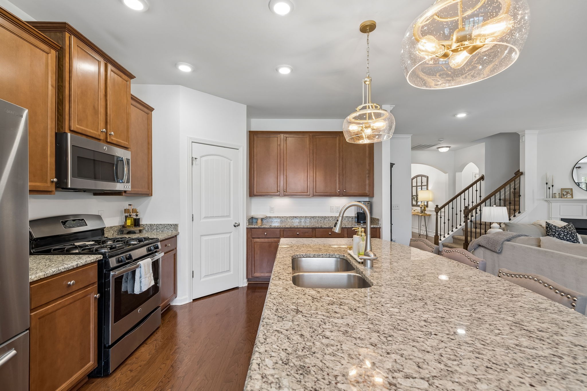 3903 Montgomery Way Property Photo 15