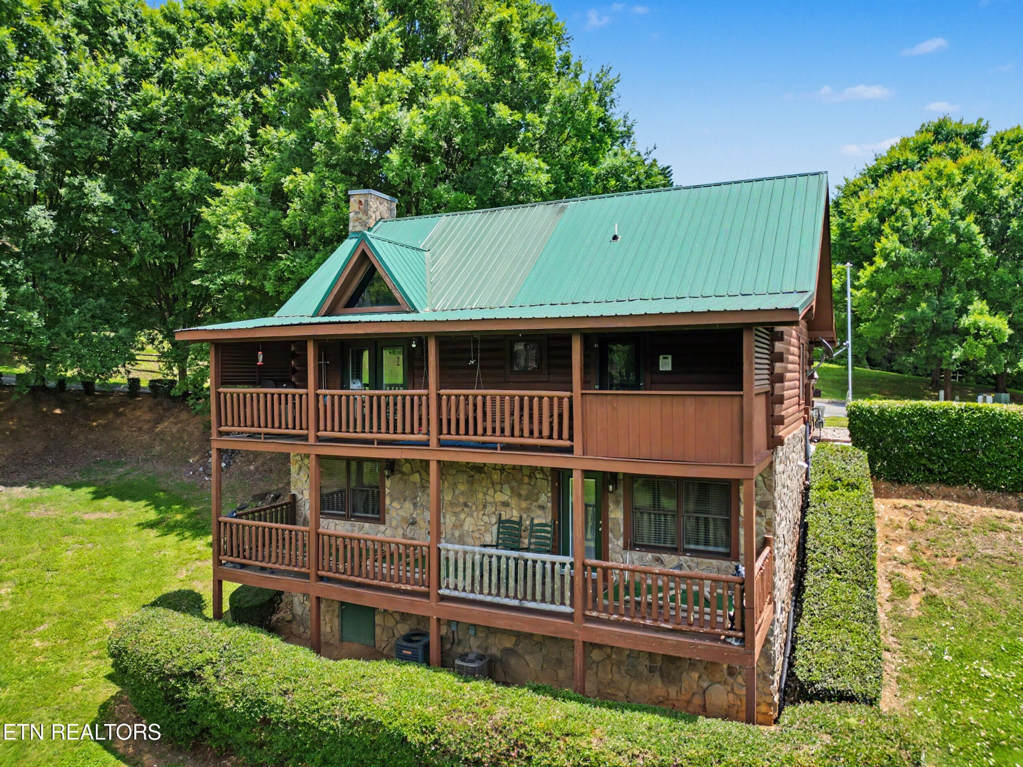 1629 Little Cabin Loop Property Photo 1