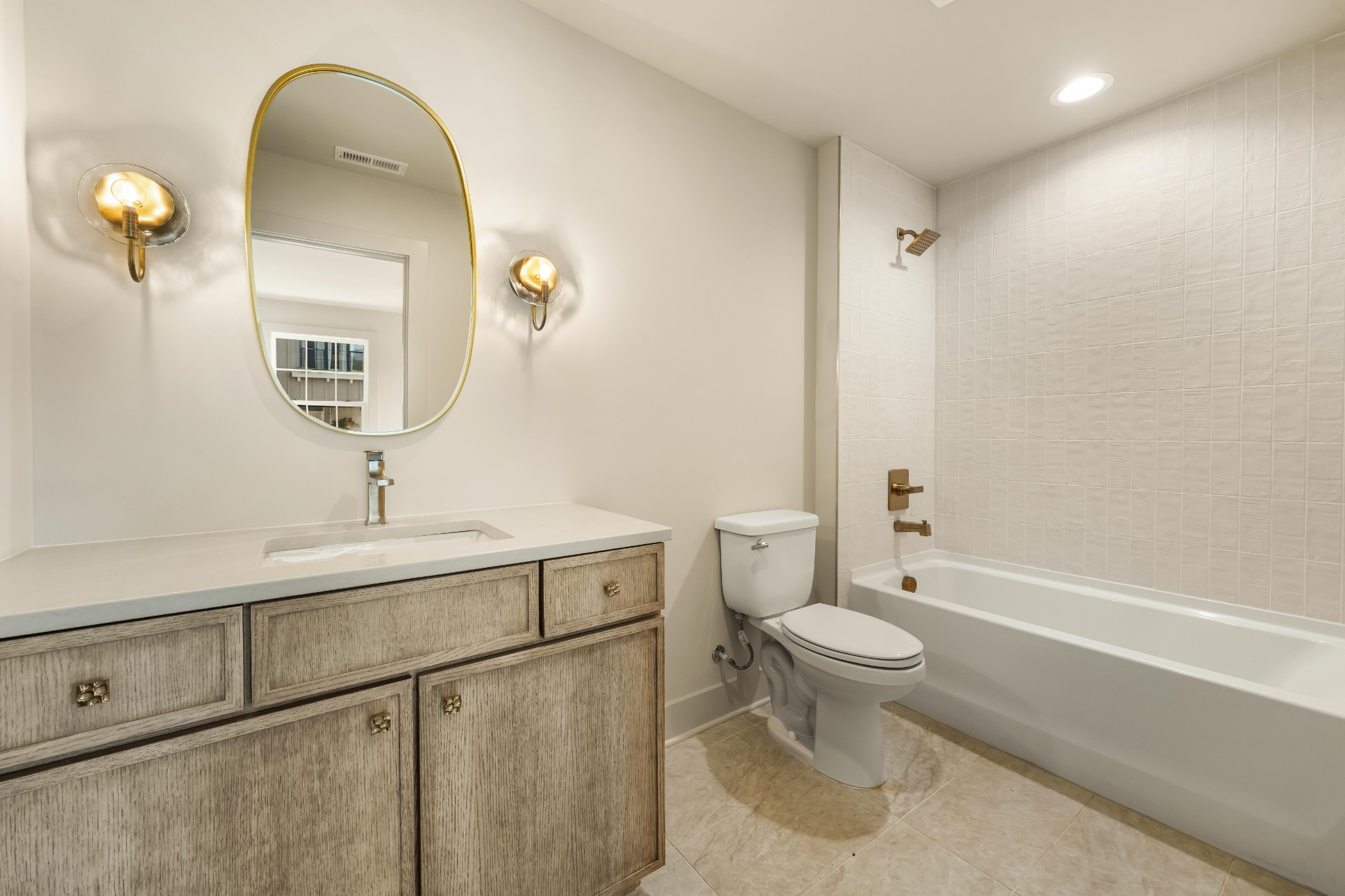 300 Edith Cir Property Photo 12