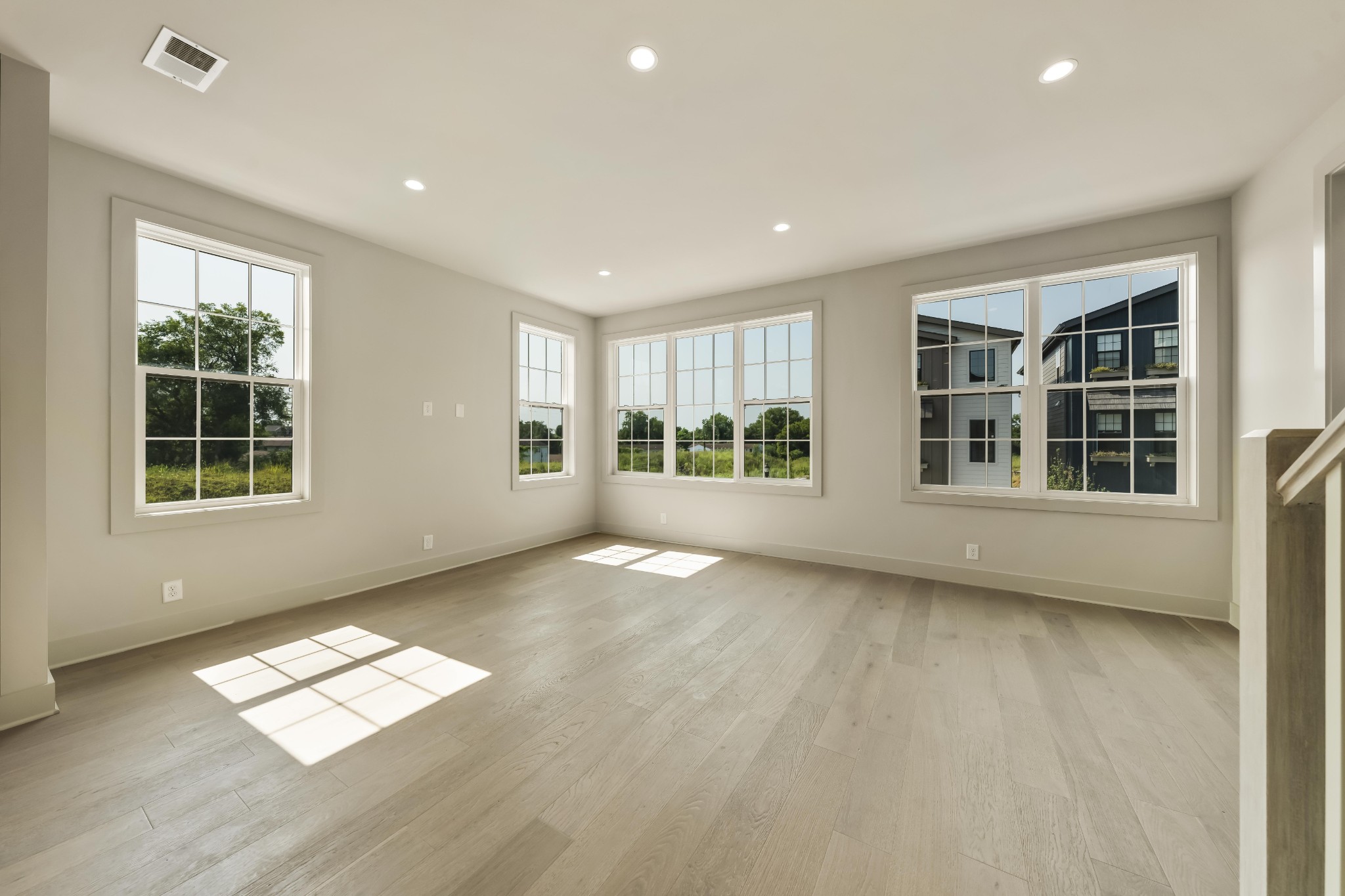 300 Edith Cir Property Photo 19