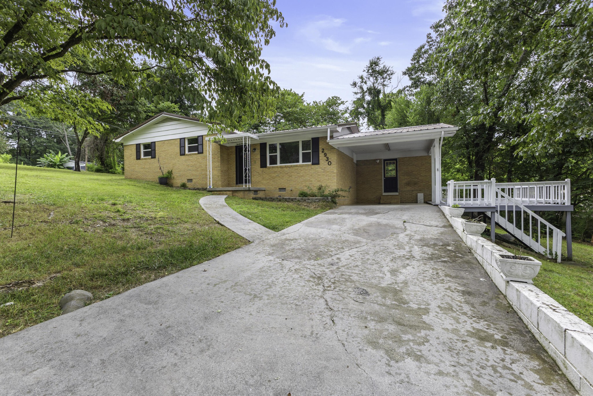 2930 Mountain View Drive, Se Property Photo 5