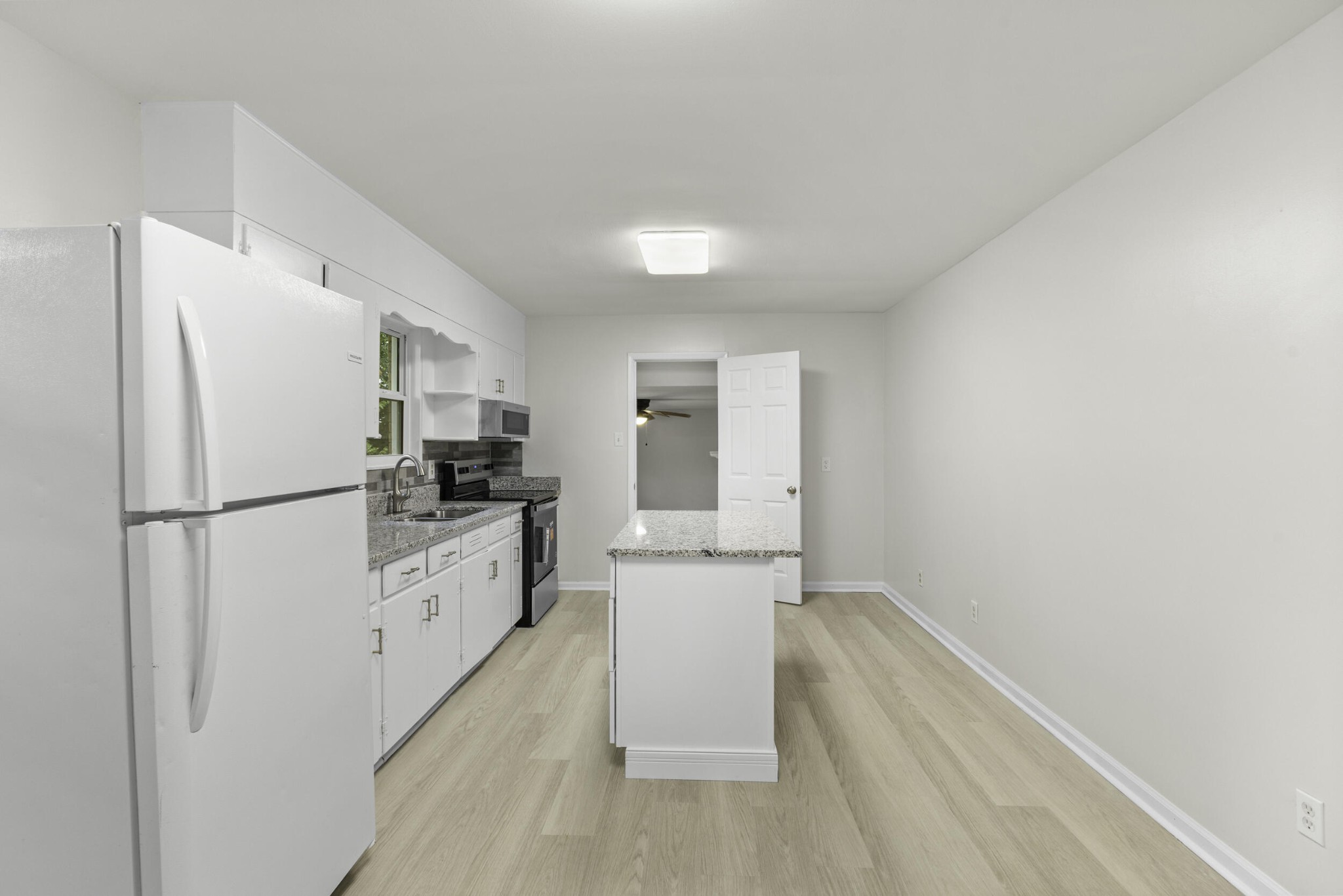 2930 Mountain View Drive, Se Property Photo 14