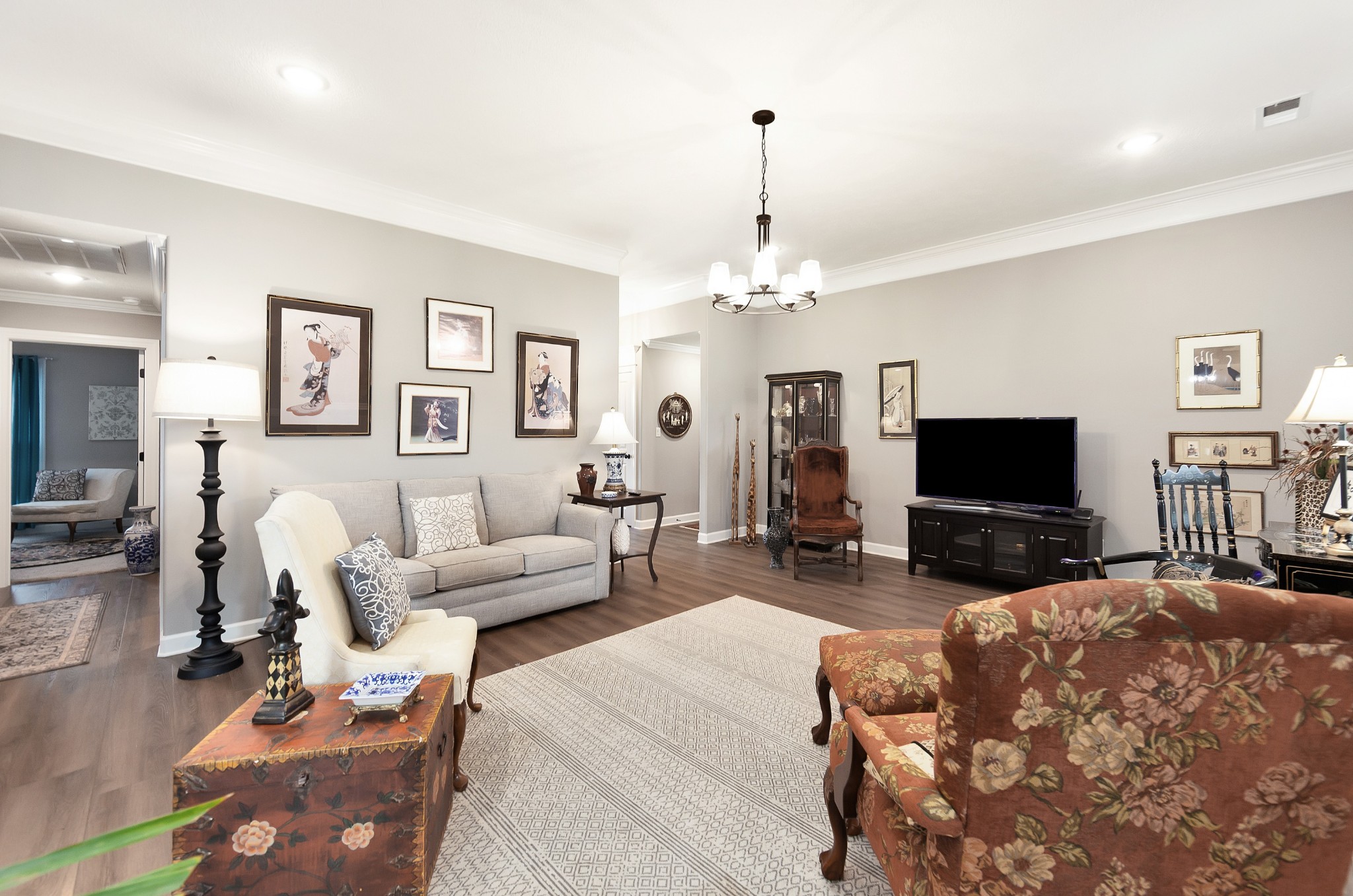 102 Gatewick Dr Property Photo 7