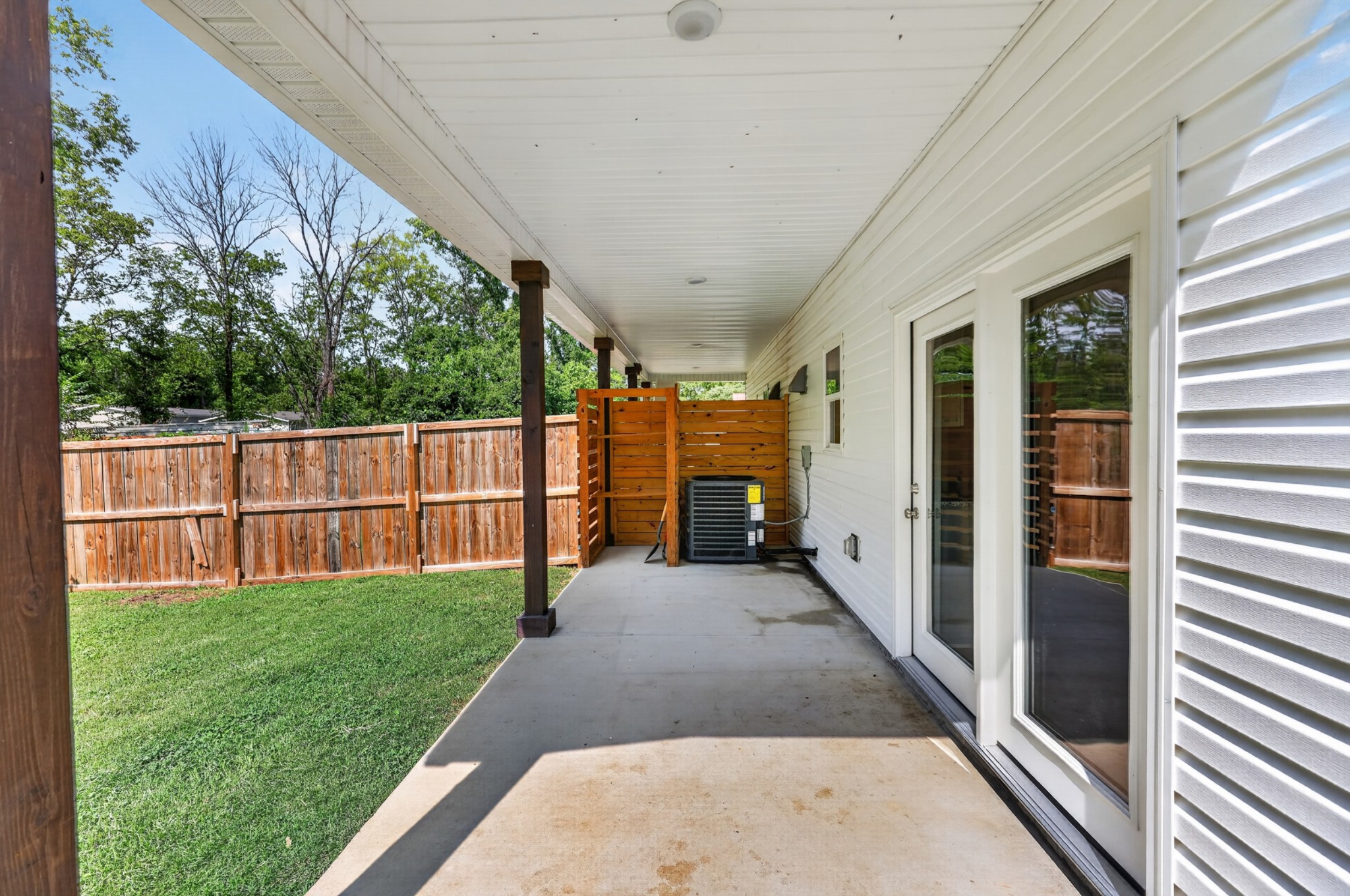 557a Pemberton St Property Photo 5