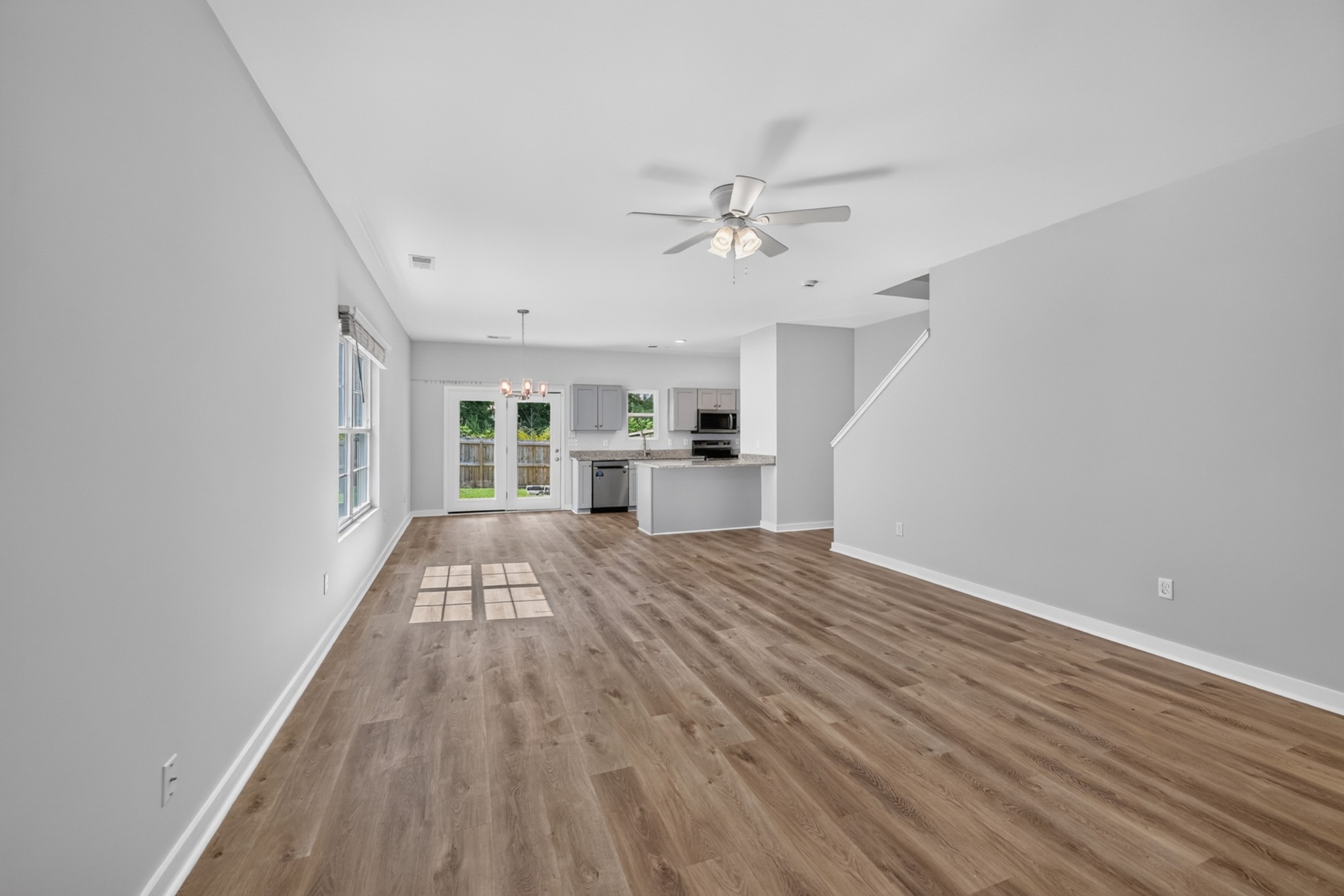 557a Pemberton St Property Photo 7