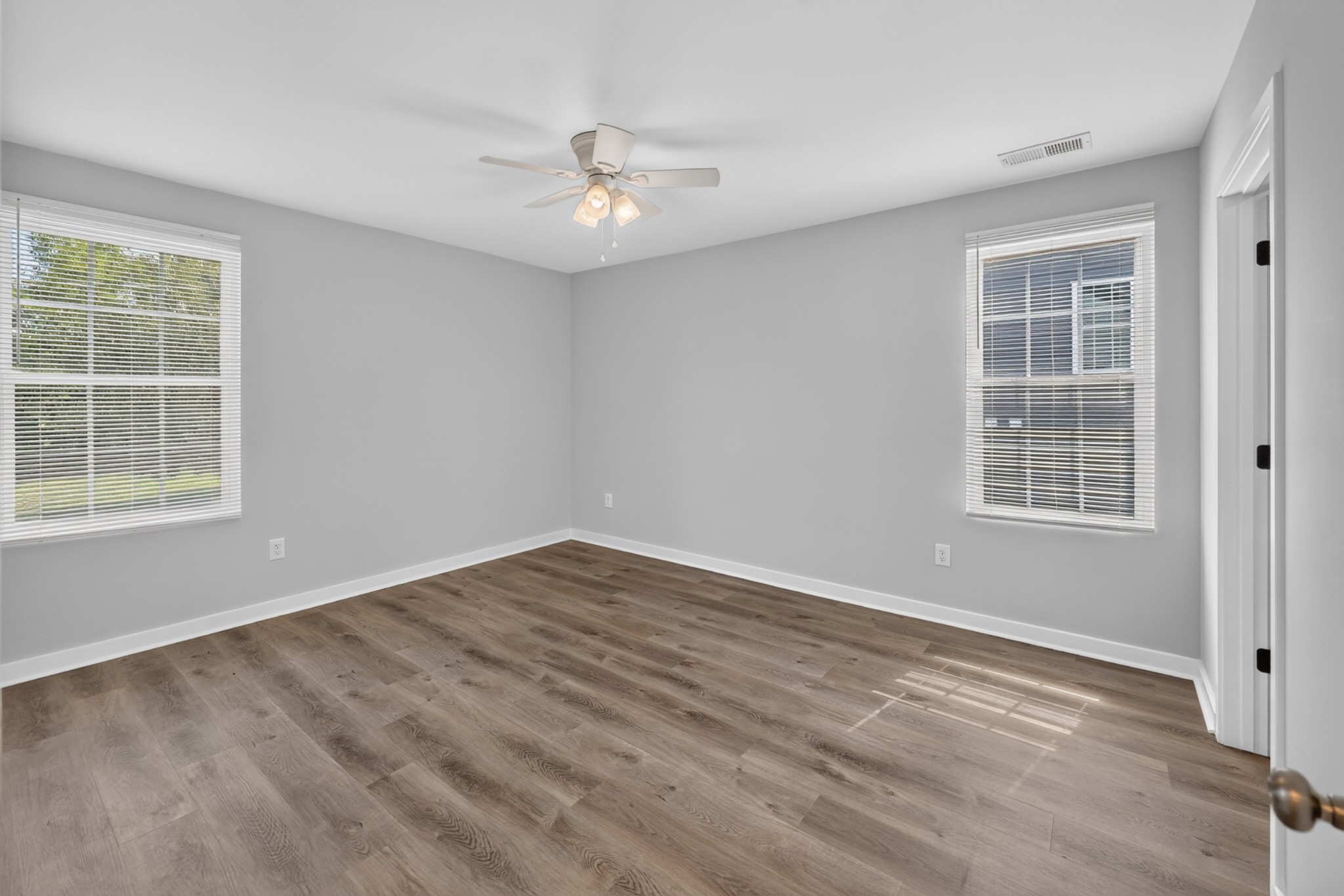 557a Pemberton St Property Photo 23