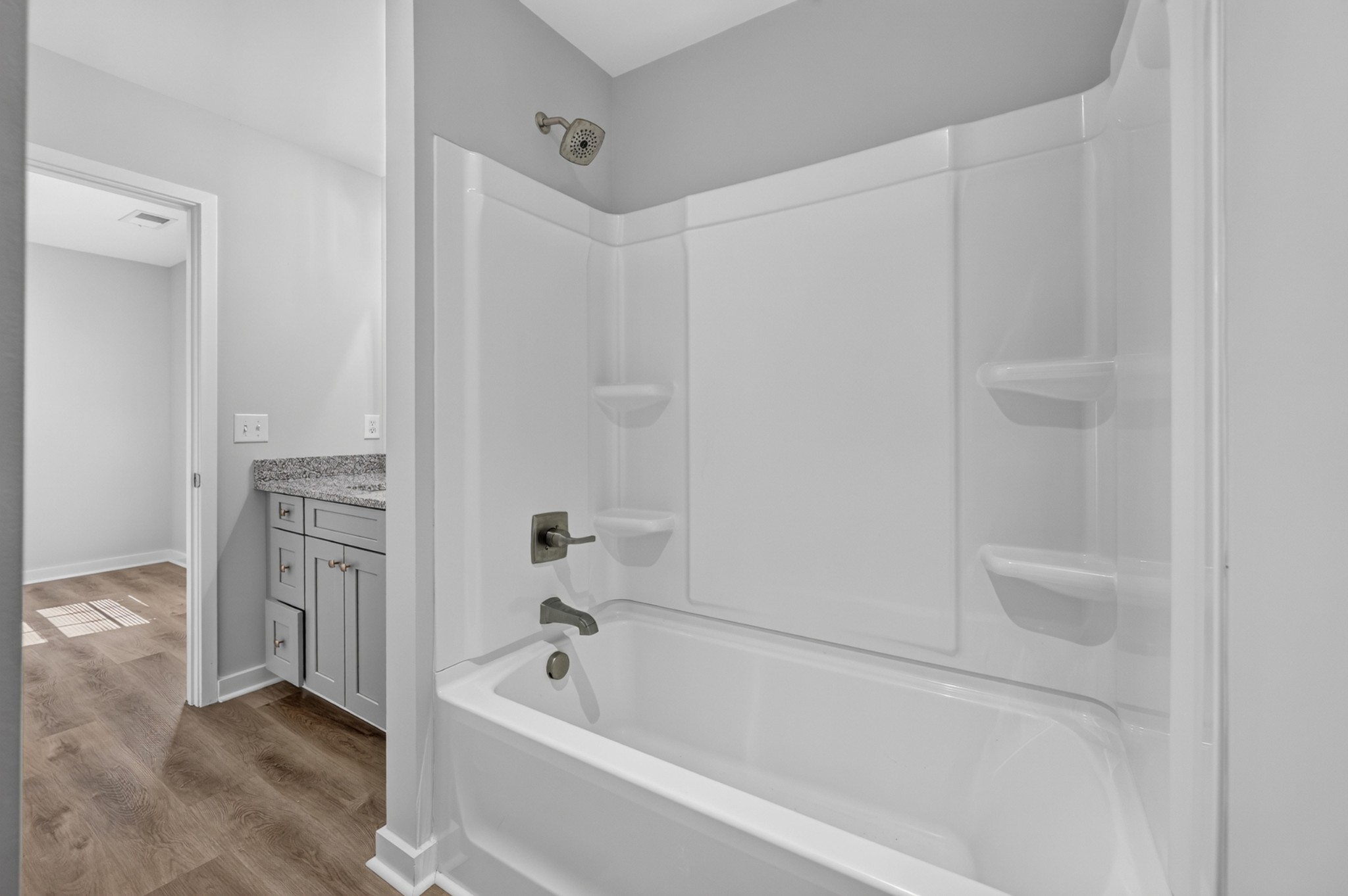 557a Pemberton St Property Photo 25
