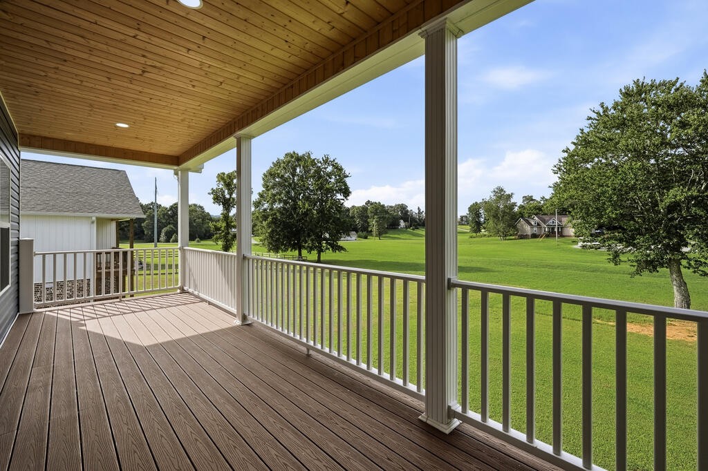 158 Honeysuckle Ln Property Photo 11