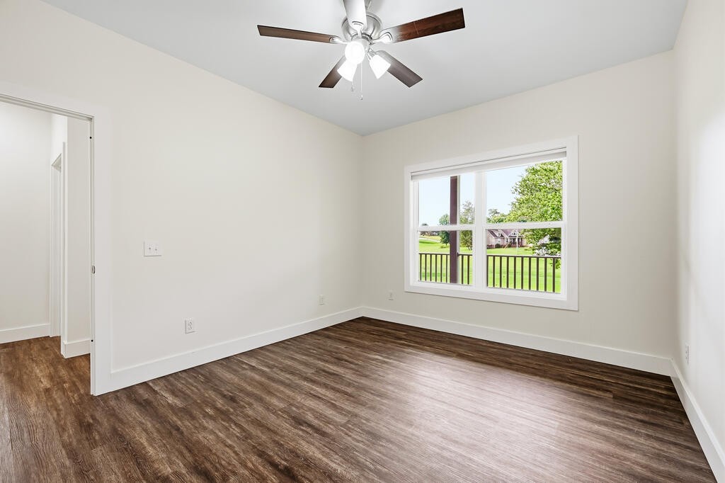 158 Honeysuckle Ln Property Photo 24