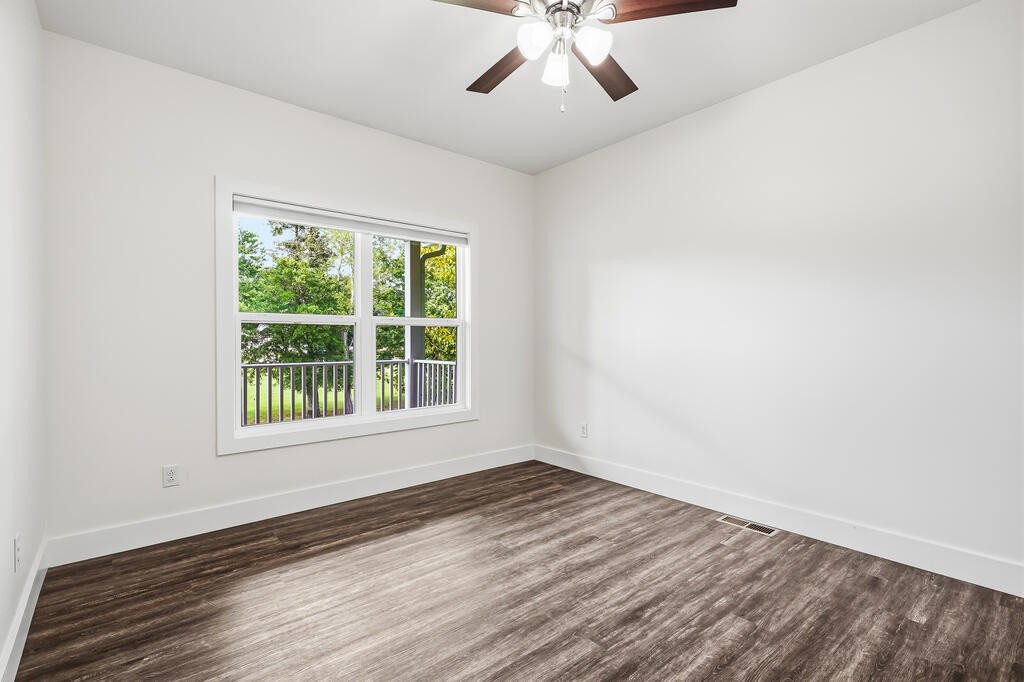 158 Honeysuckle Ln Property Photo 26