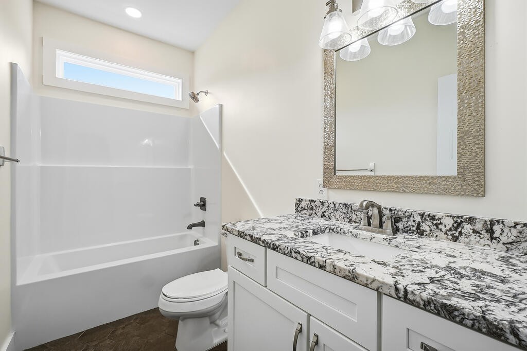 158 Honeysuckle Ln Property Photo 30