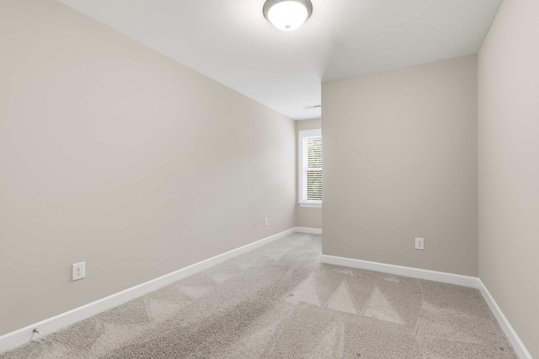 507 E Castle St Property Photo 16