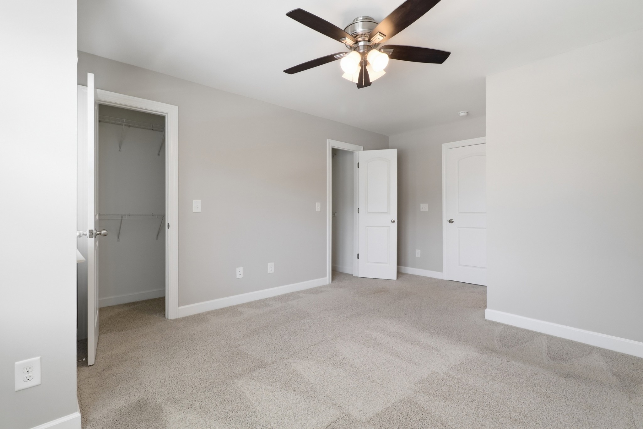 507 E Castle St Property Photo 22