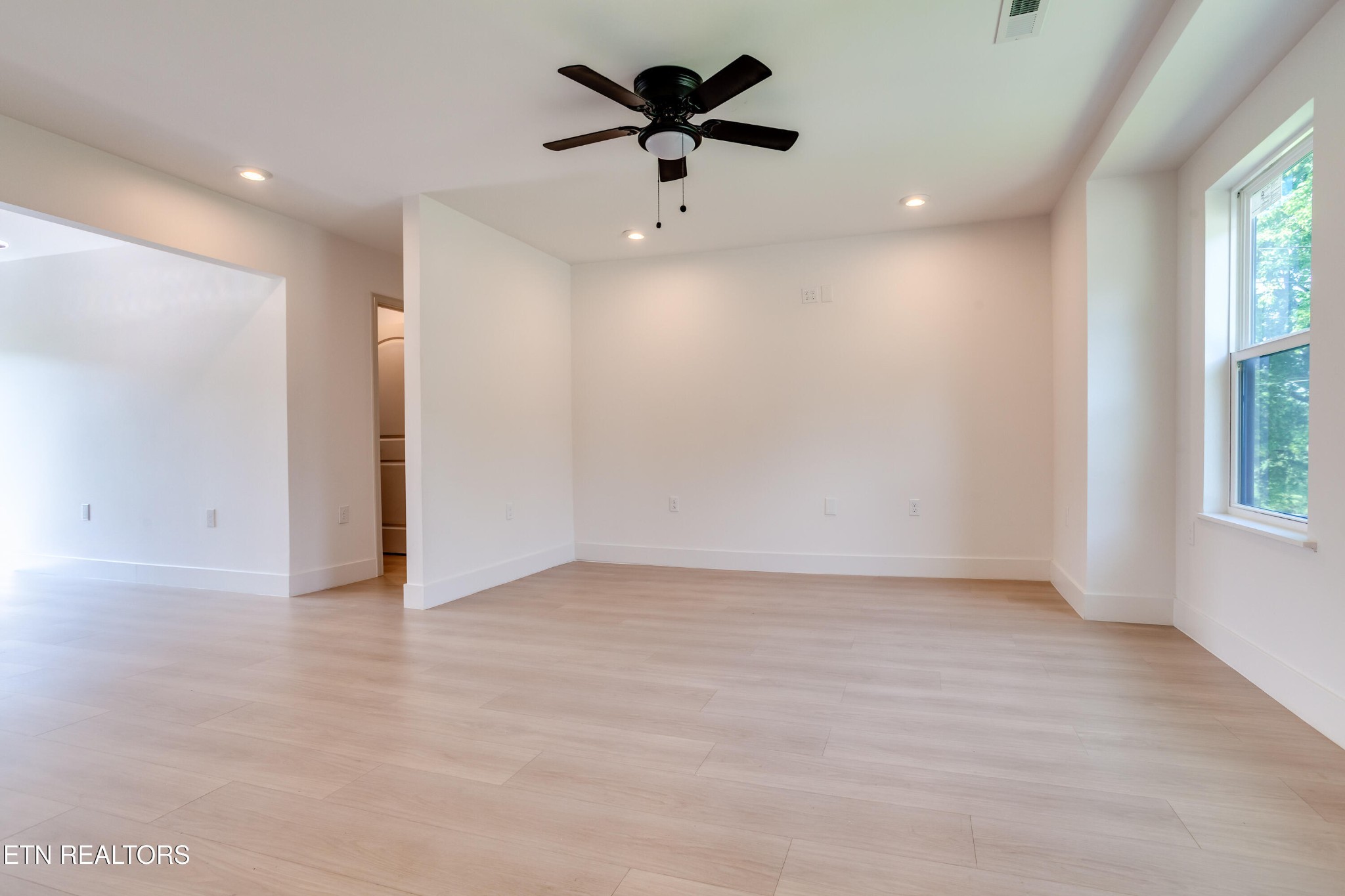 1430 Madison St Property Photo 5