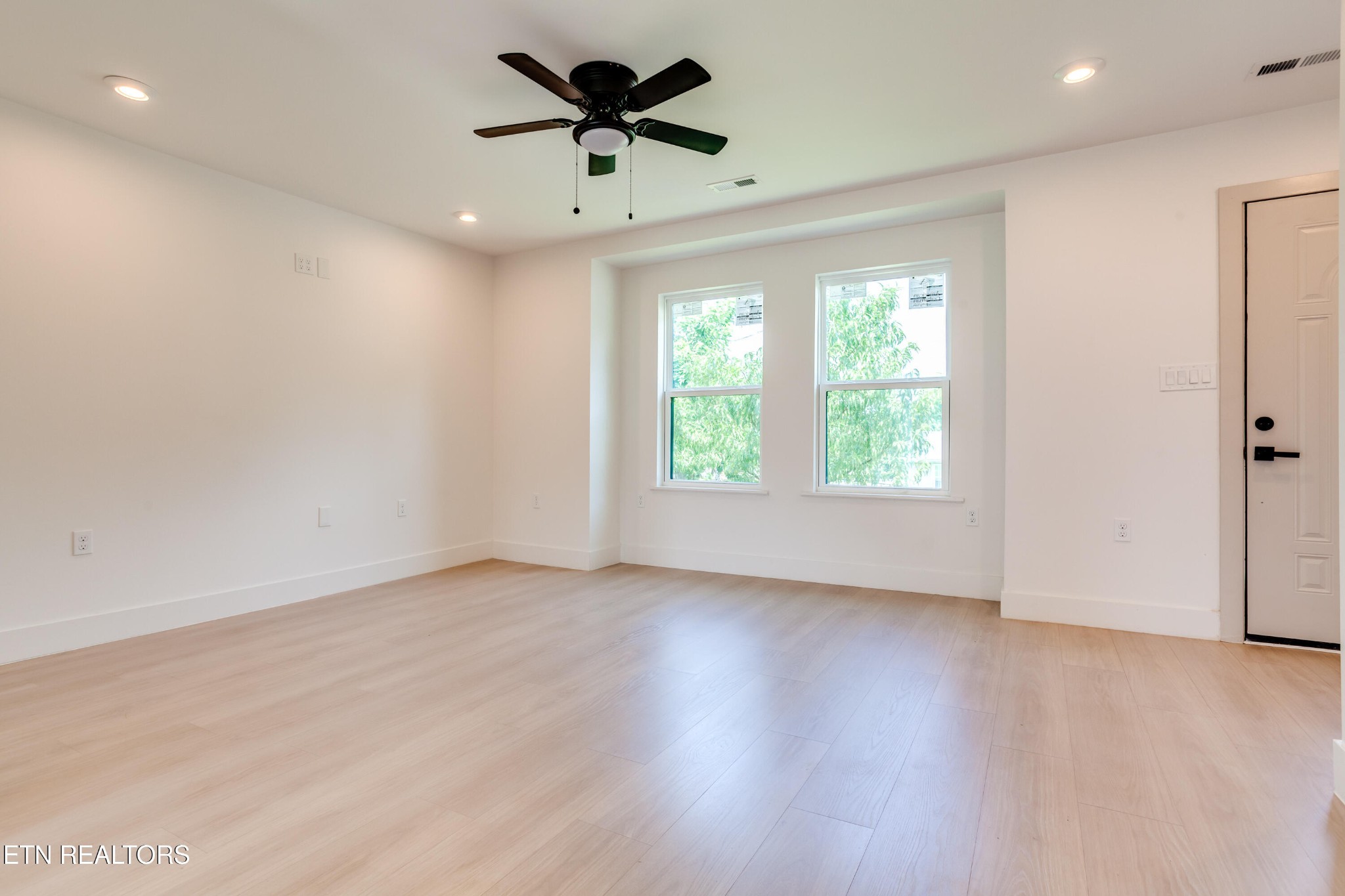 1430 Madison St Property Photo 16