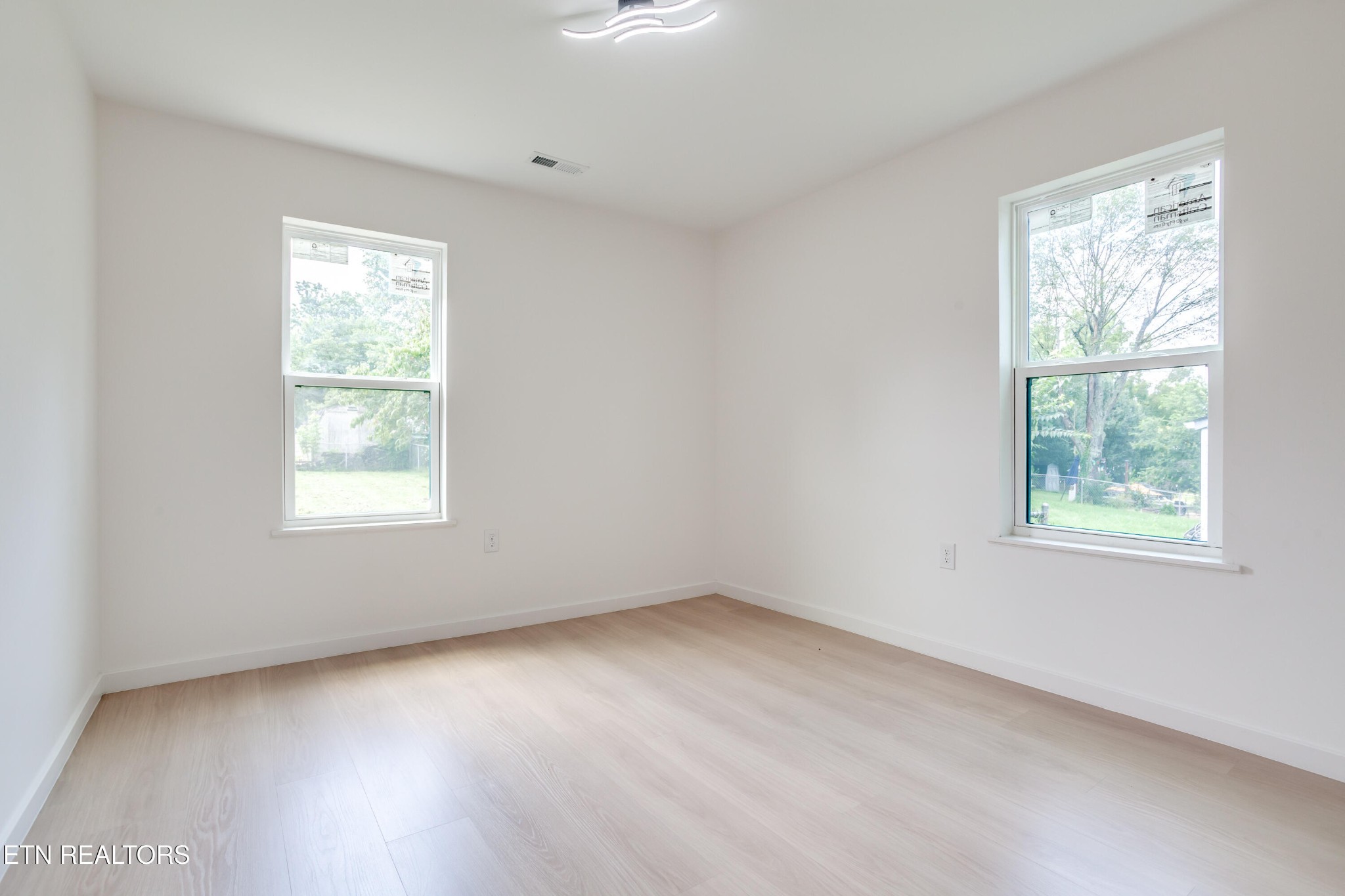 1430 Madison St Property Photo 33