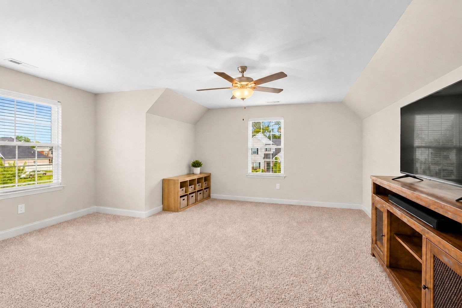 2220 Goodwin Ln Property Photo 38