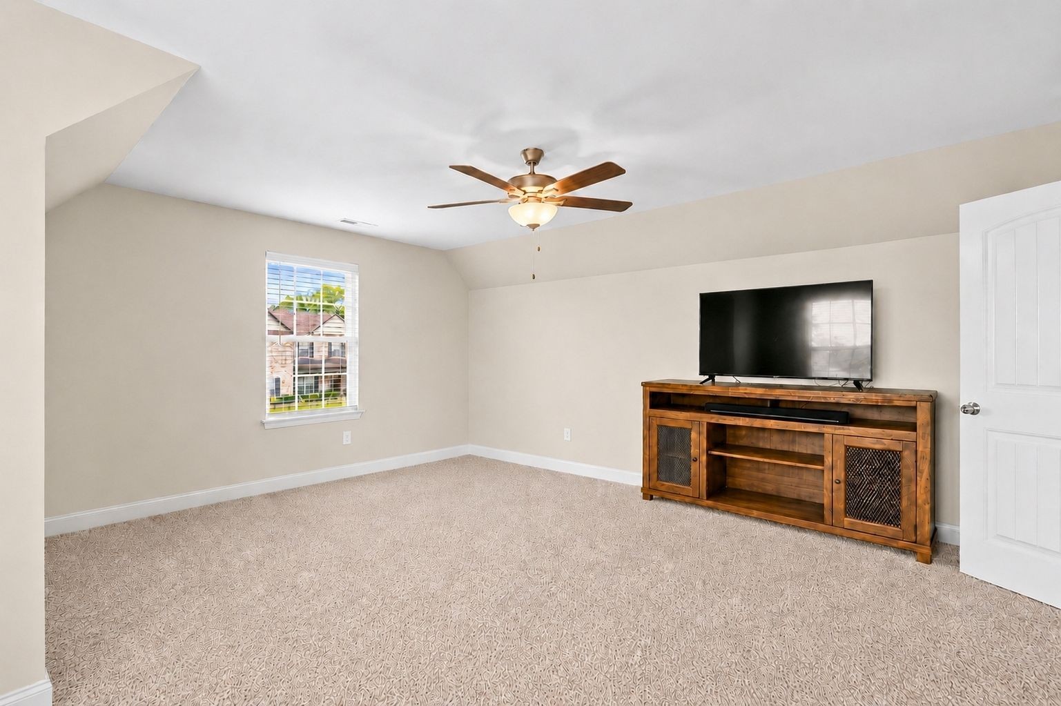 2220 Goodwin Ln Property Photo 40