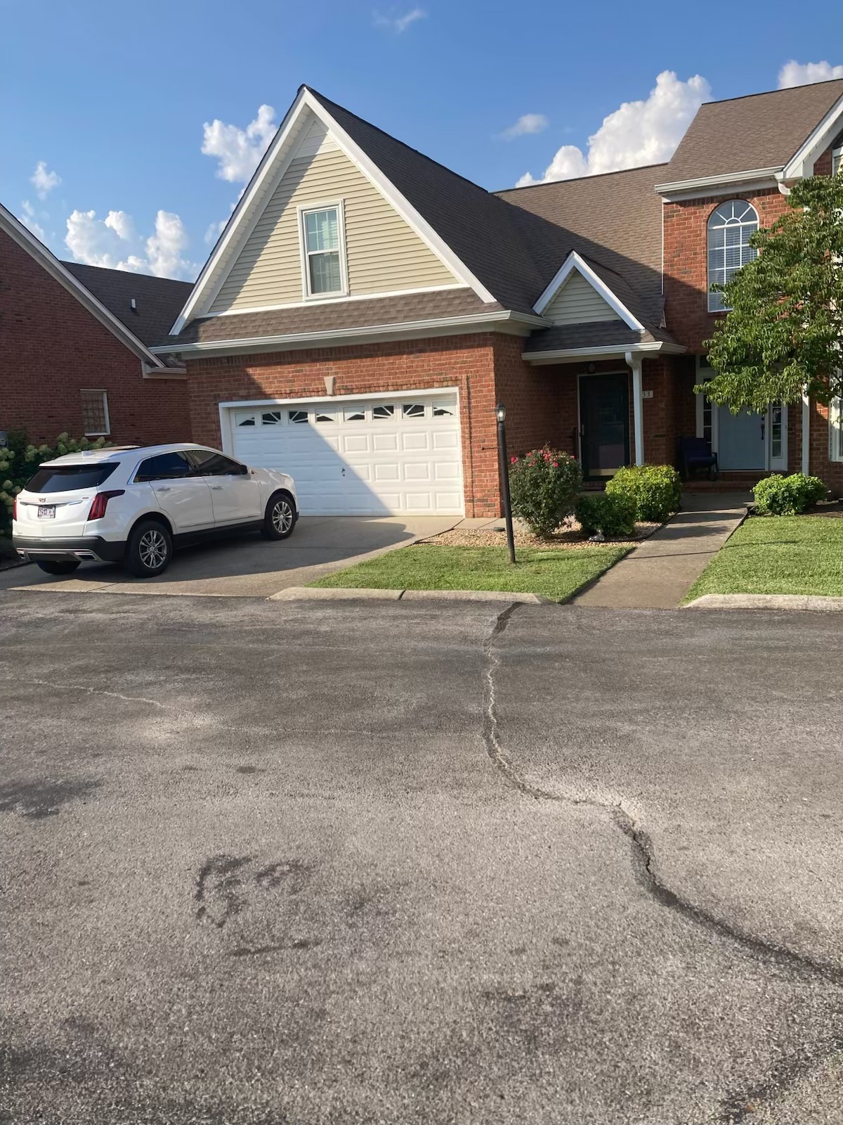 333 Calumet Trce Property Photo 1