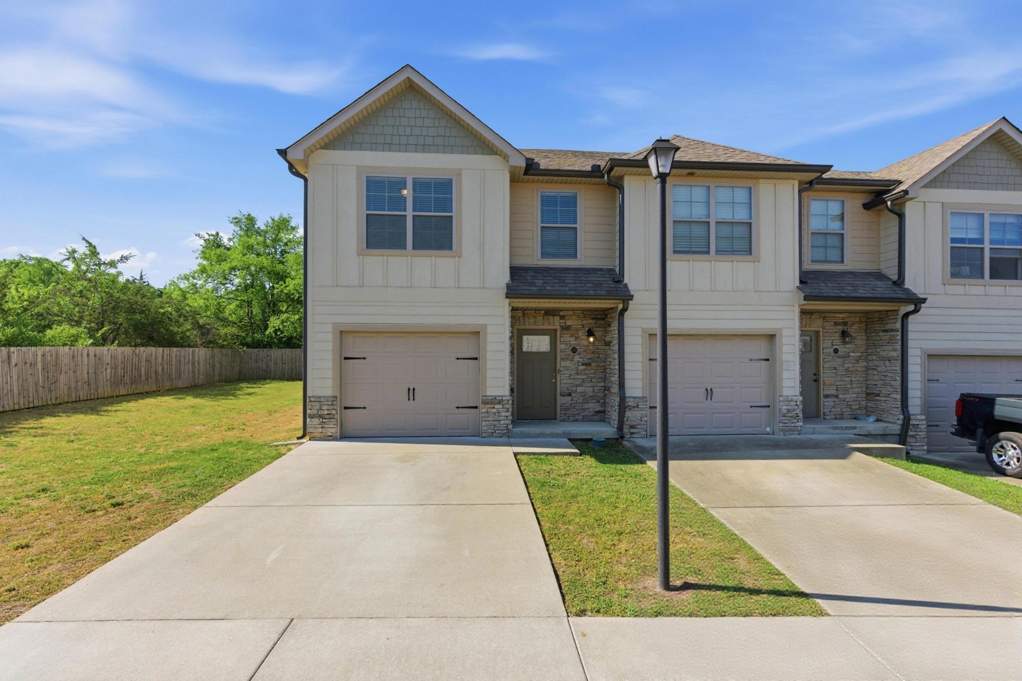 262 Signature Pl Property Photo 1